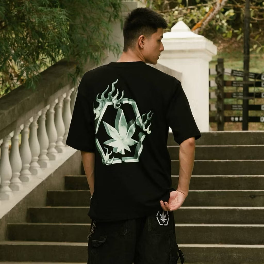 STONED GOLDEN JADE: GENETIC HEXAGON JADE TEE BLACK