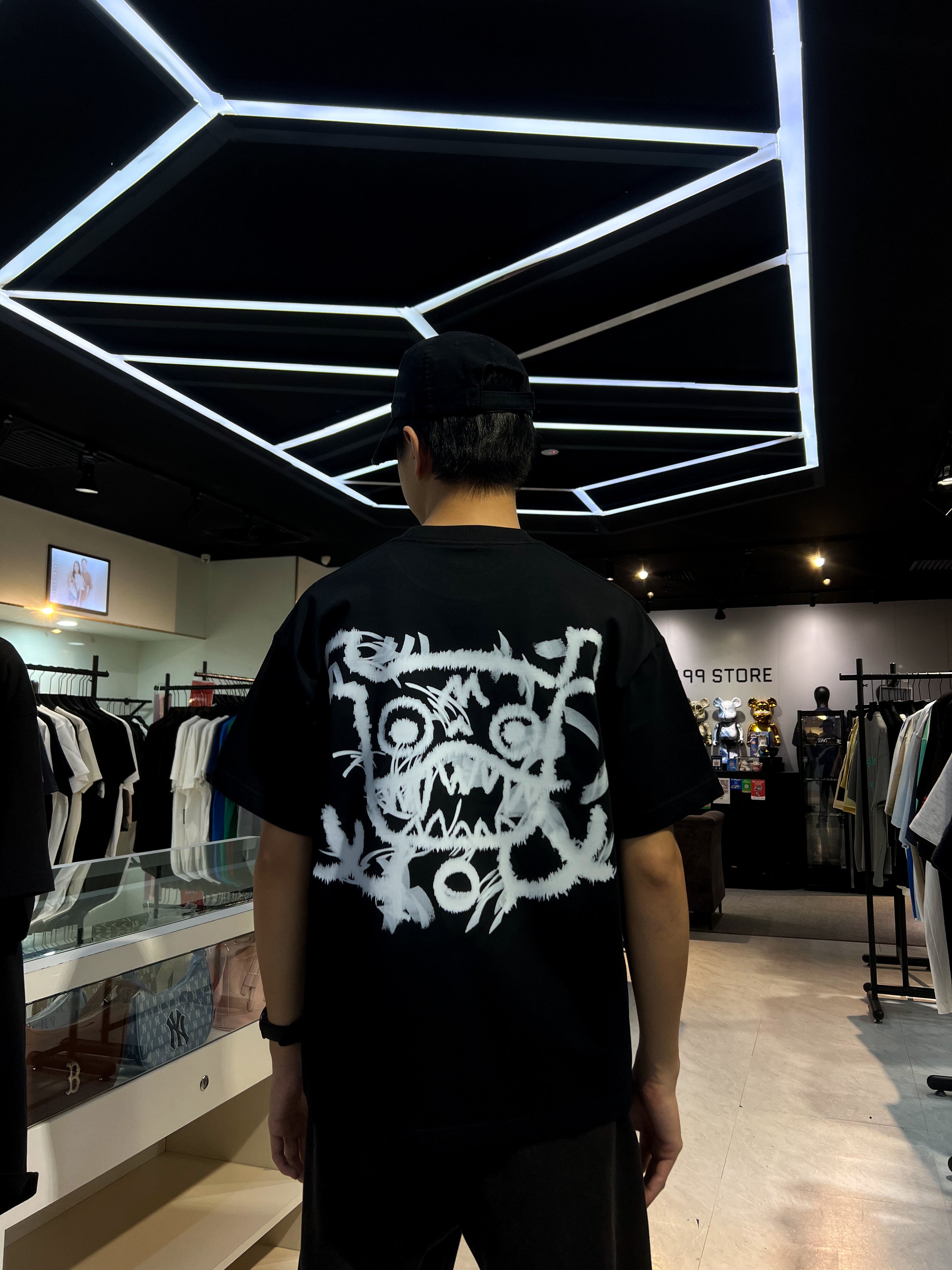 MINDLESS 007BK TEE BLACK