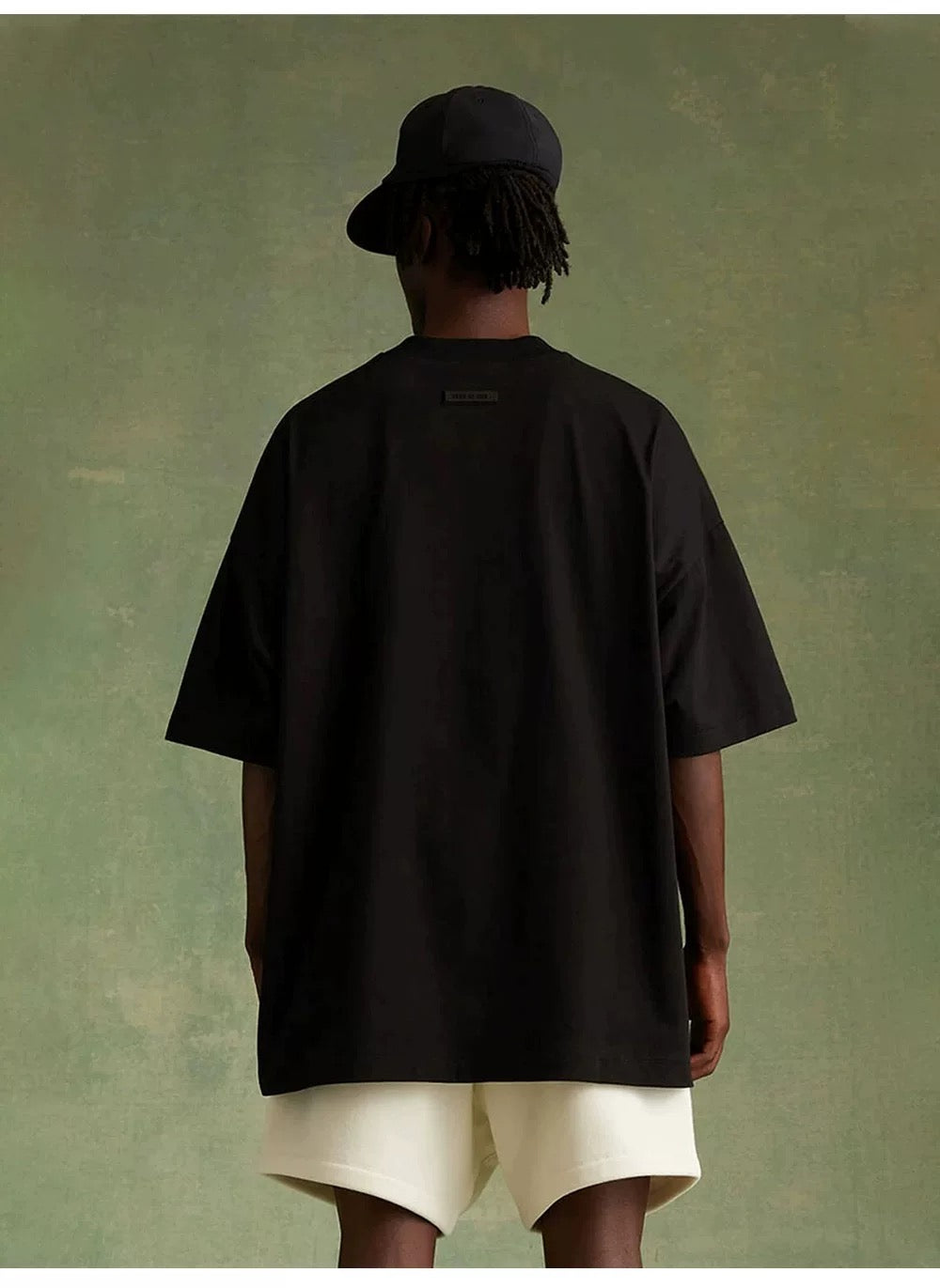 ESS FW23 Small Logo Tee Collection Black