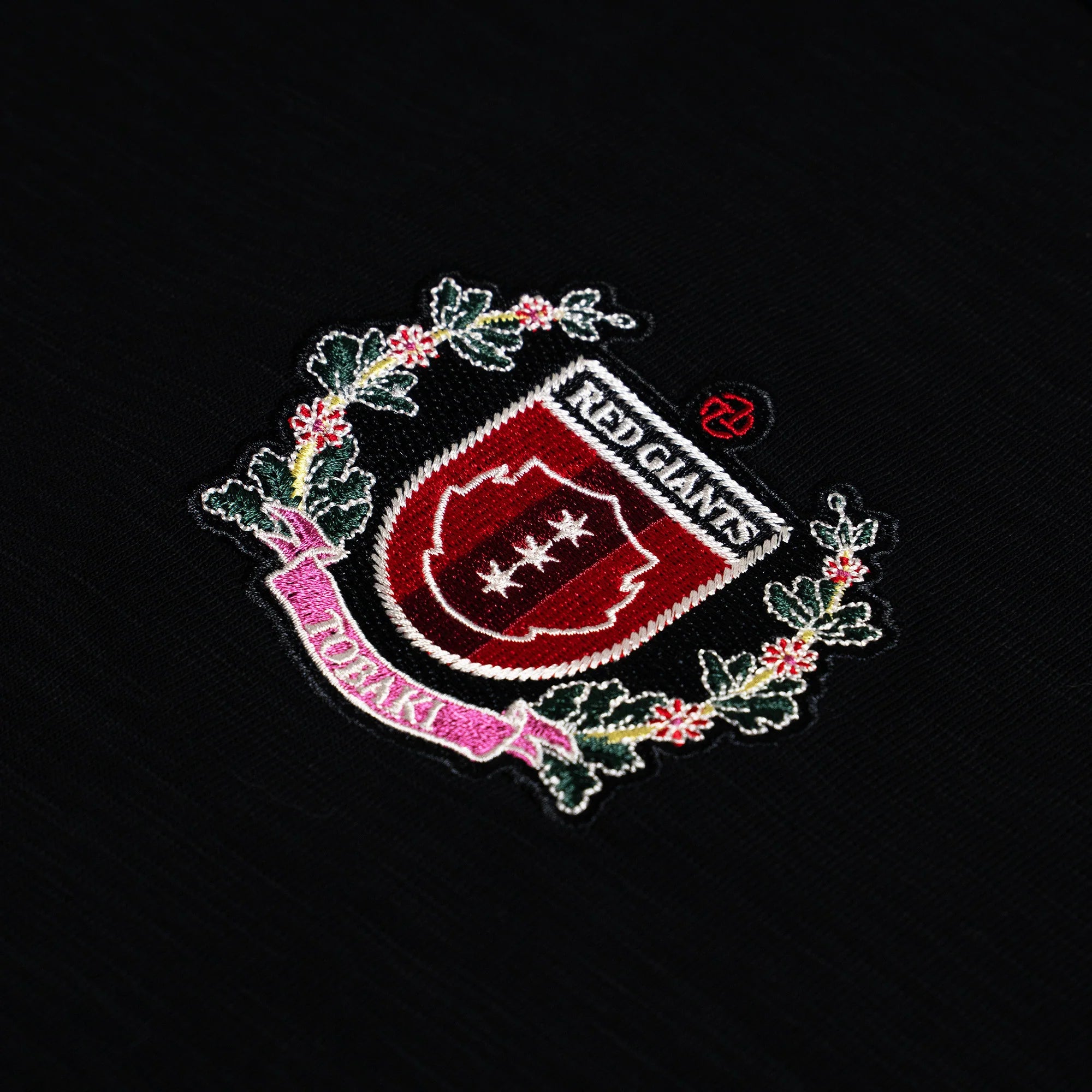 TNTCO X SFC BADGE TEE BLACK