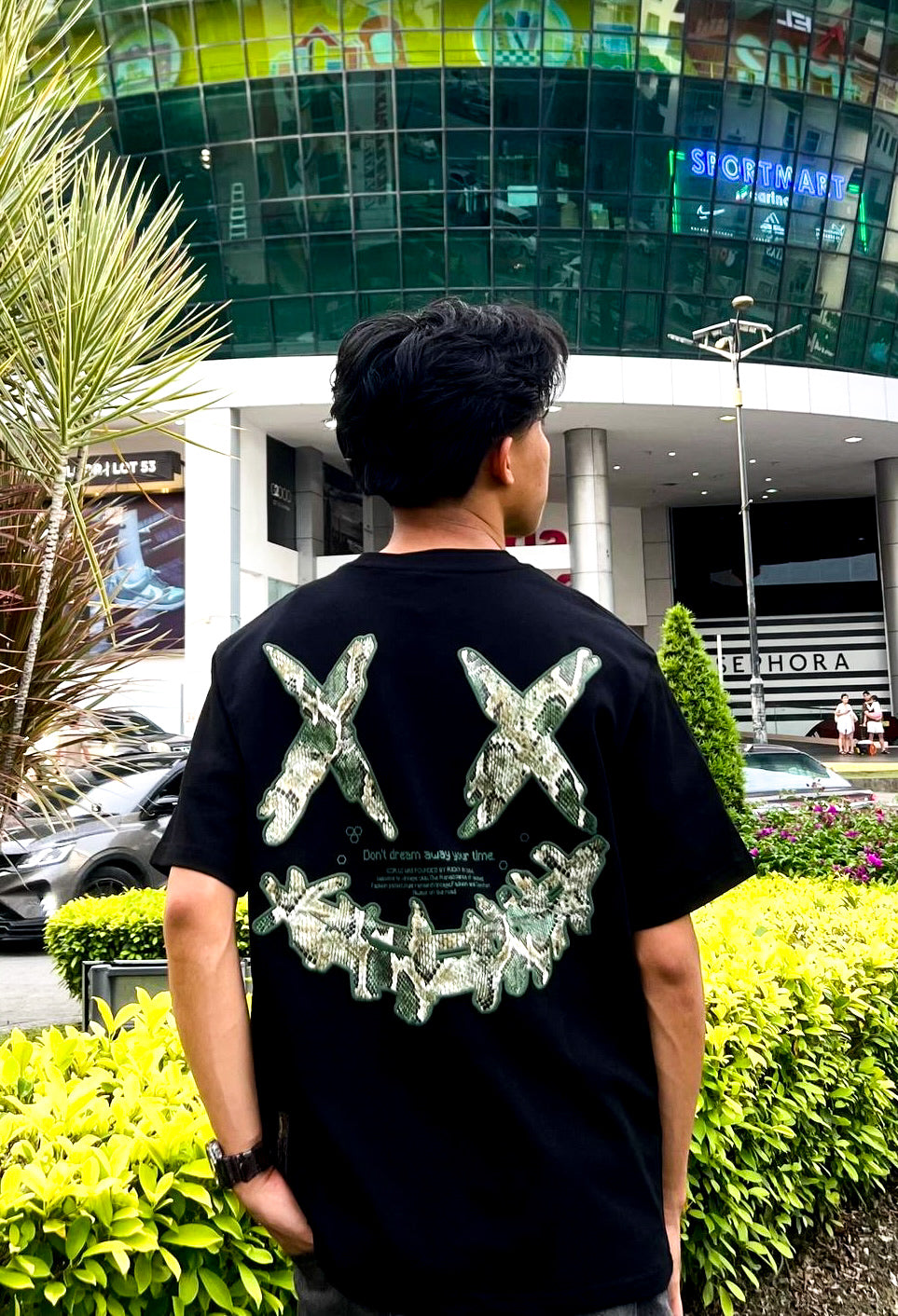 RICKYISCLOWN GREEN PHYTON BLACK TEE