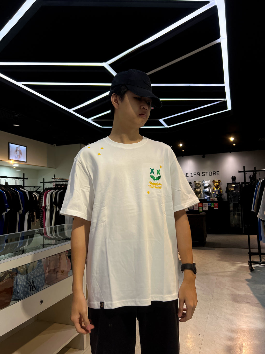 RICKYISCLOWN MAGICAL CHRISTMAS TREE CLOWN TEE WHITE