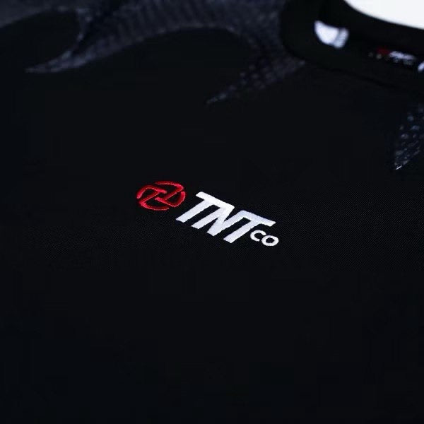 TNTCO VIPER TEE (BLACK)