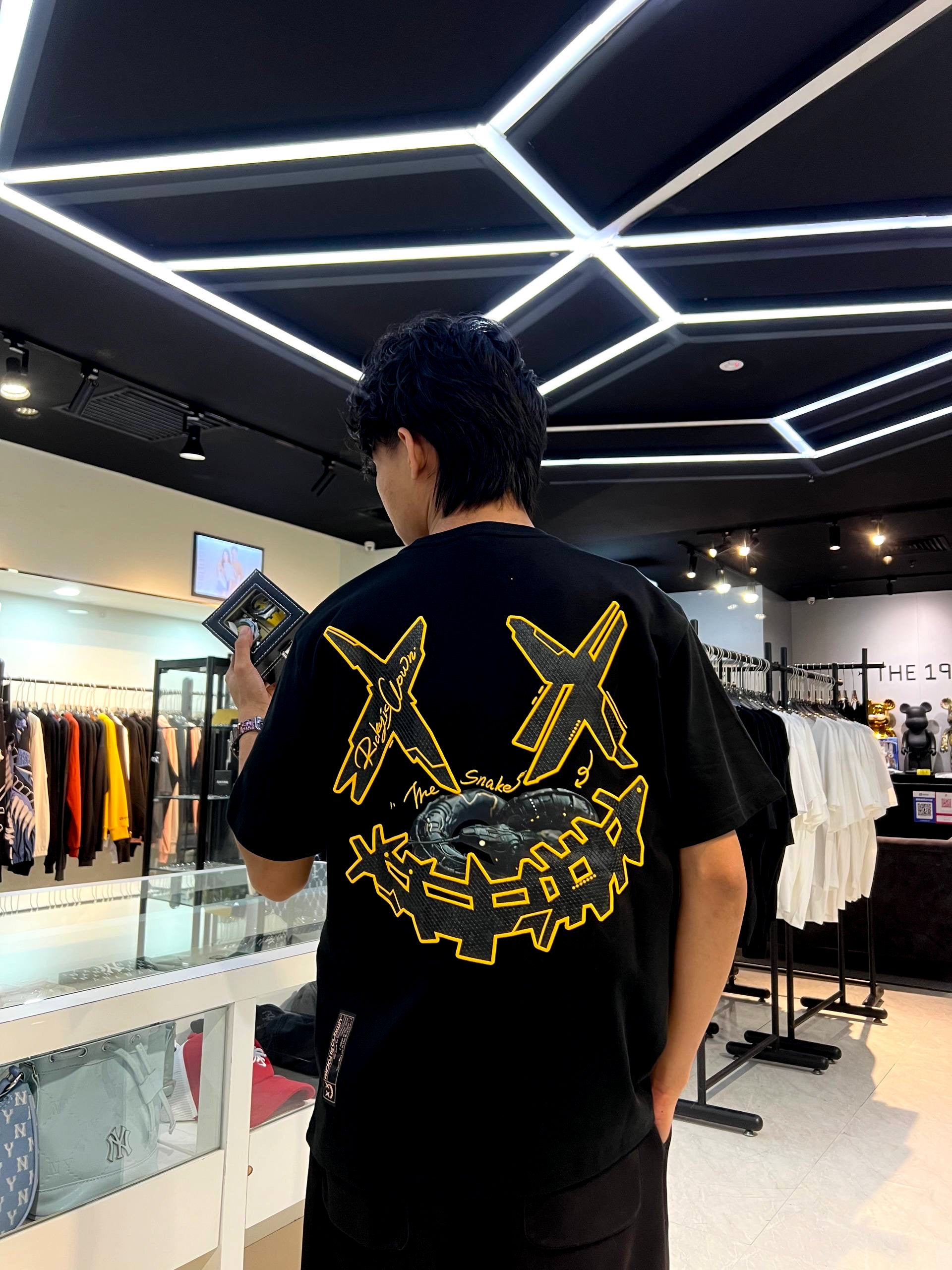RICKYISCLOWN YELLOW MECH MAMBA BLACK TEE