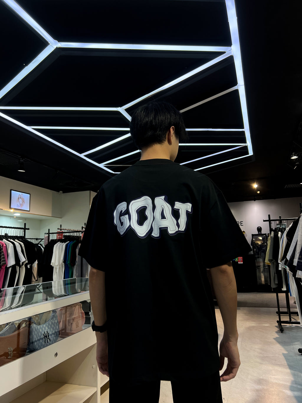 GOAT BUBBLE TEE BLACK