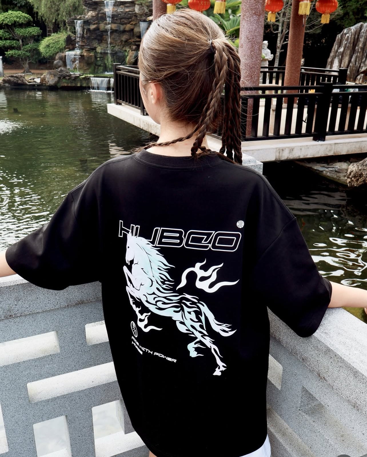 HUBCO FORTUNE STALLION TEE BLACK