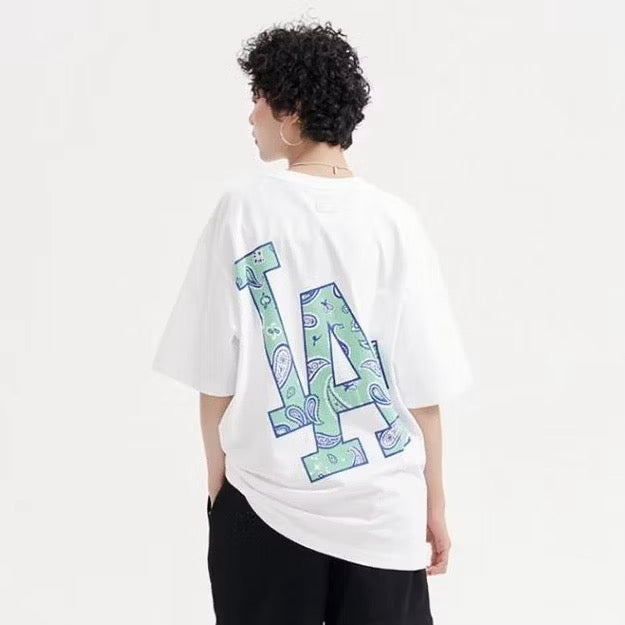 MLB LA GREEN MONOGRAM LOGO WHITE TEE