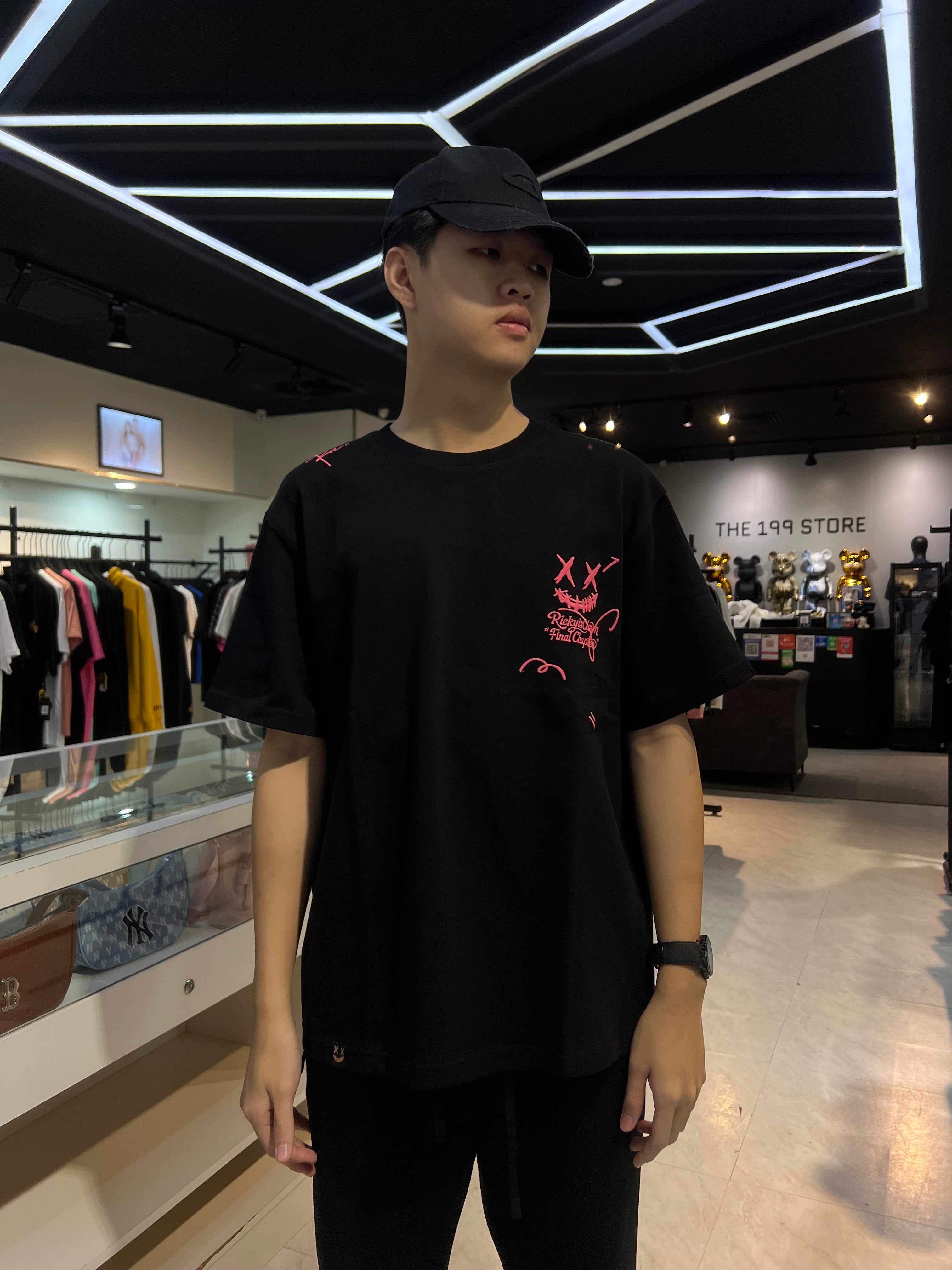 RICKYISCLOWN FLEECE CORE PINK FUR CLOWN TEE BLACK