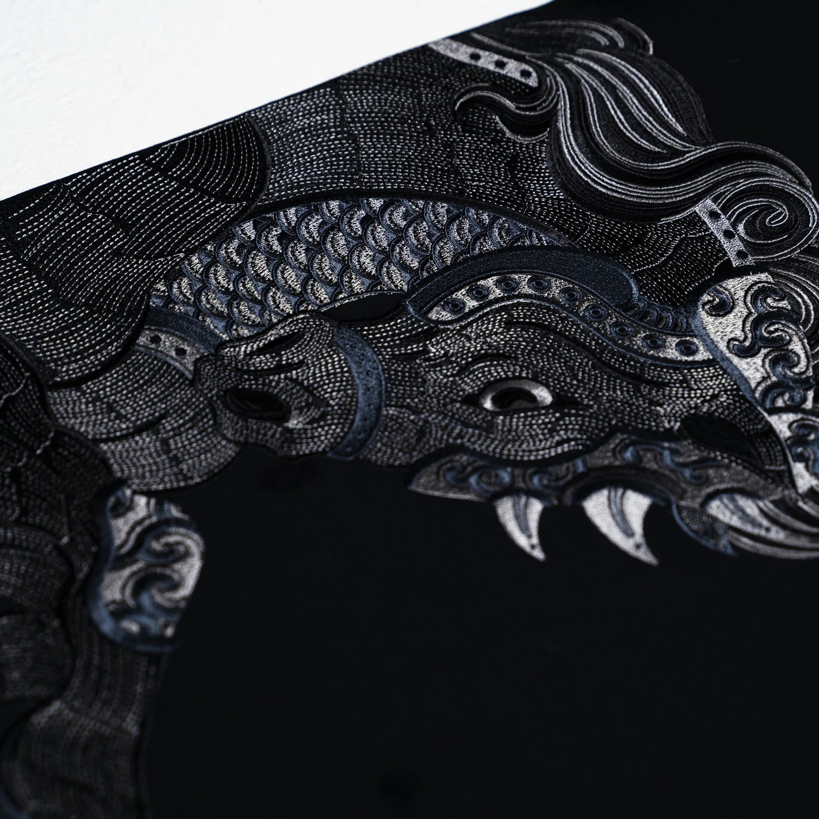 TNTCO SIDE HORSE TEE BLACK/GREY