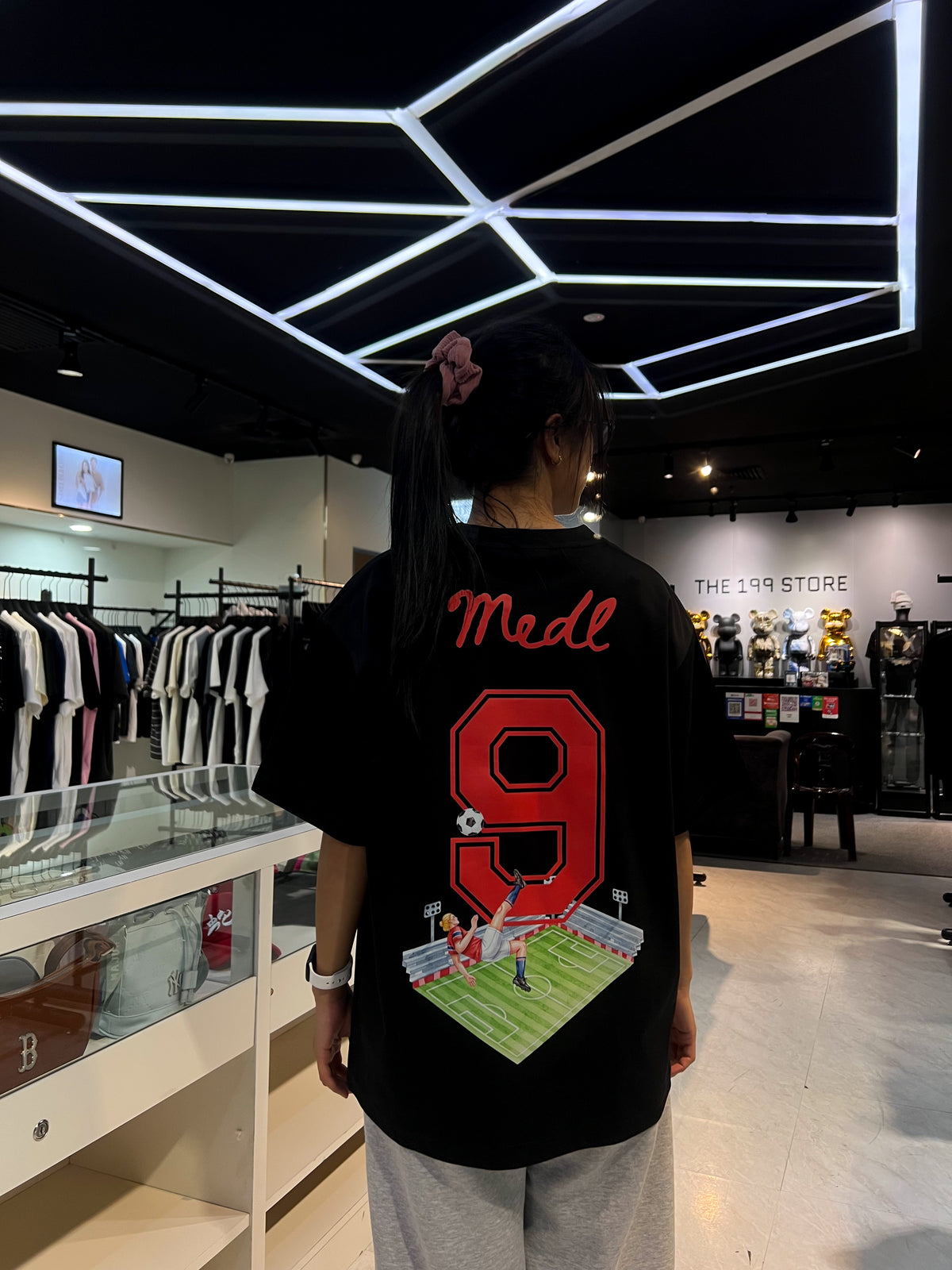 MEDL NO.9 TEE BLACK