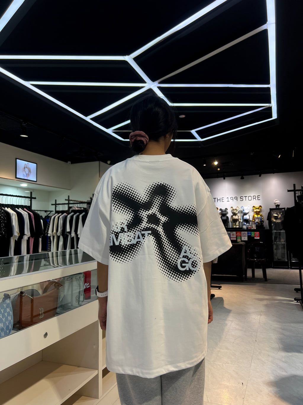 GOAT BIAR LAMBAT ASAL GOAT V2 TEE WHITE