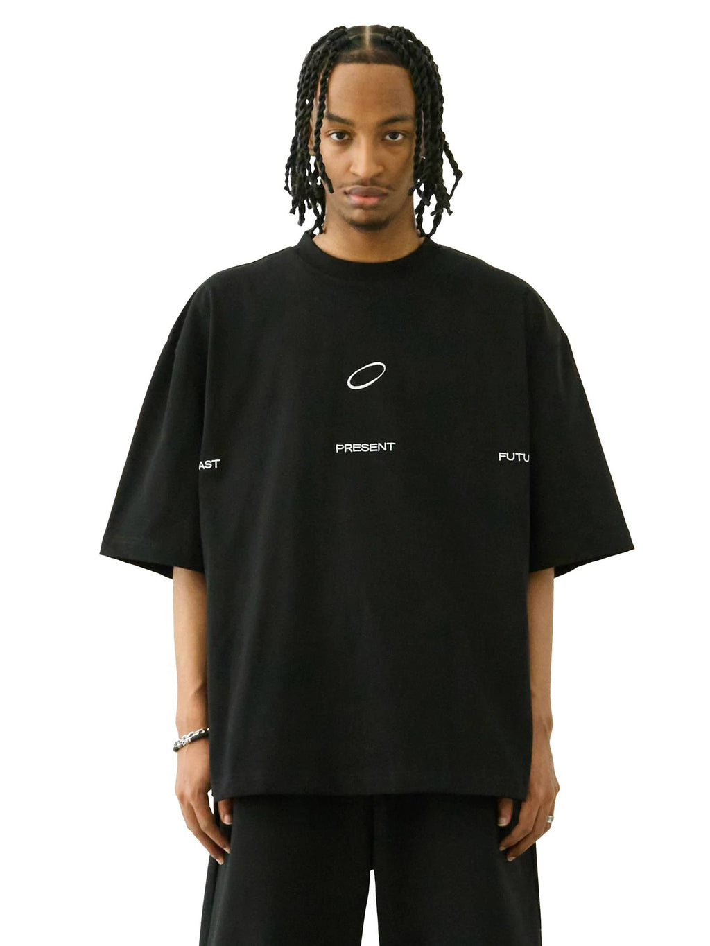 FUTUREKIND UNIVERSAL SHORT SLEEVE TEE (WHITE EMBROIDERY)