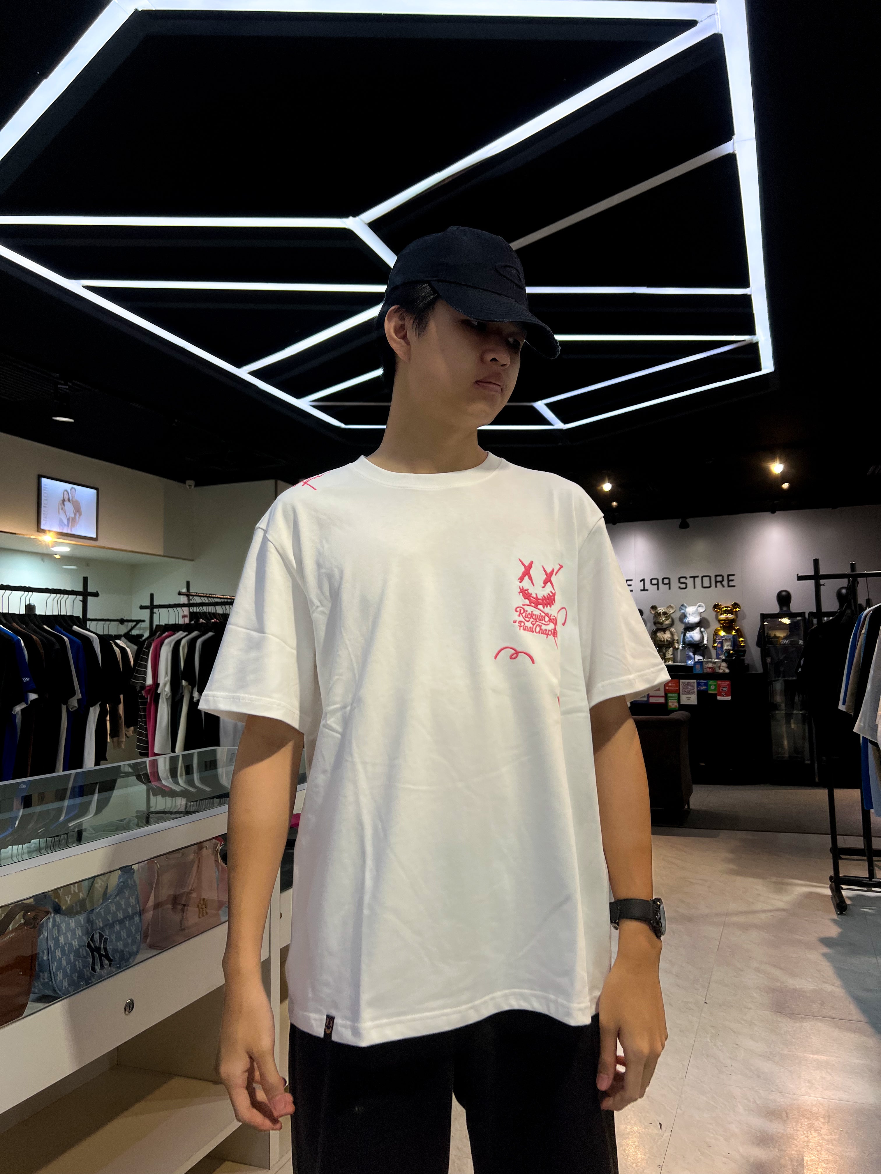 RICKYISCLOWN FLEECE CORE PINK FUR CLOWN TEE WHITE