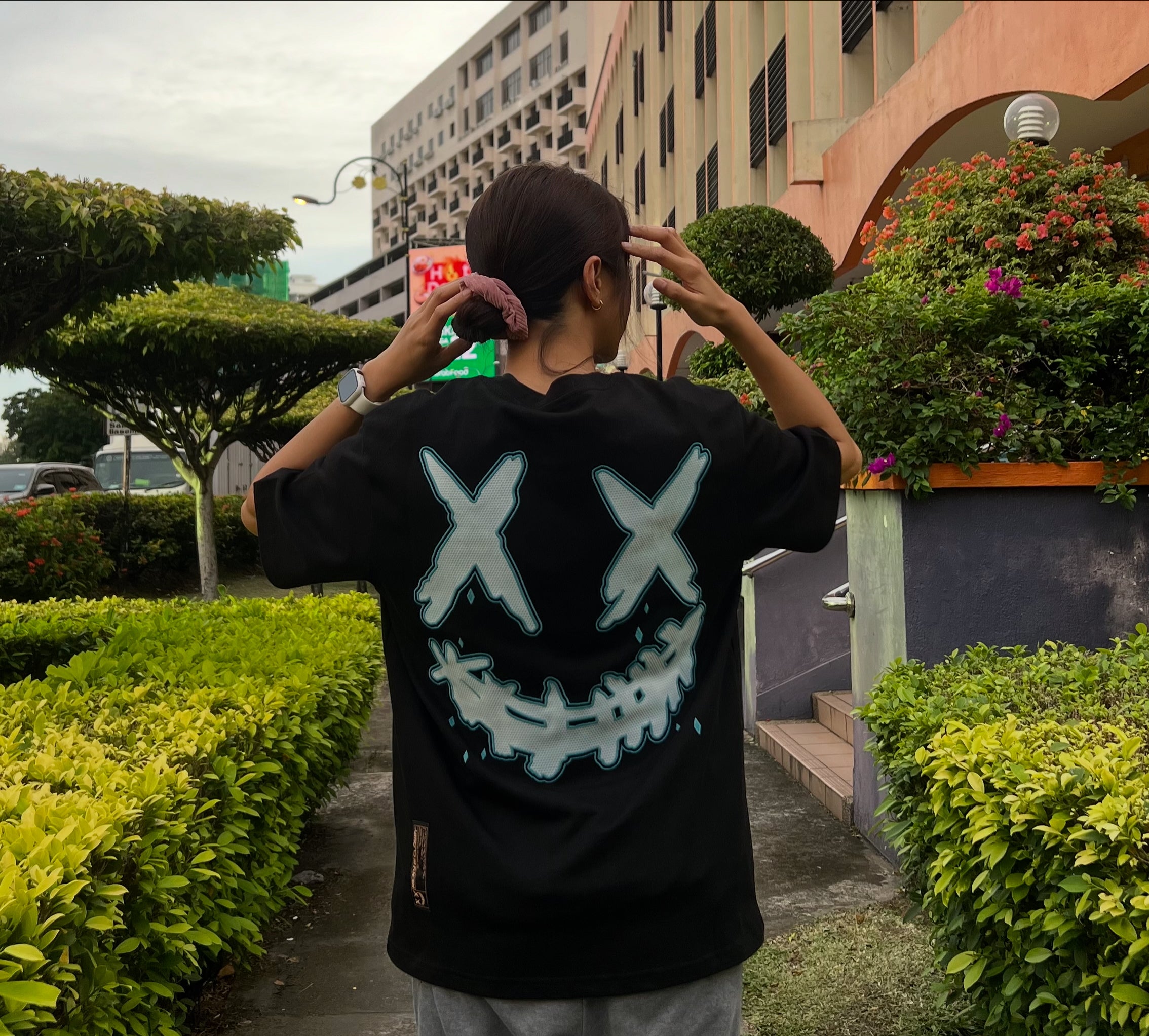 RICKYISCLOWN GREEN SCALING BLACK TEE