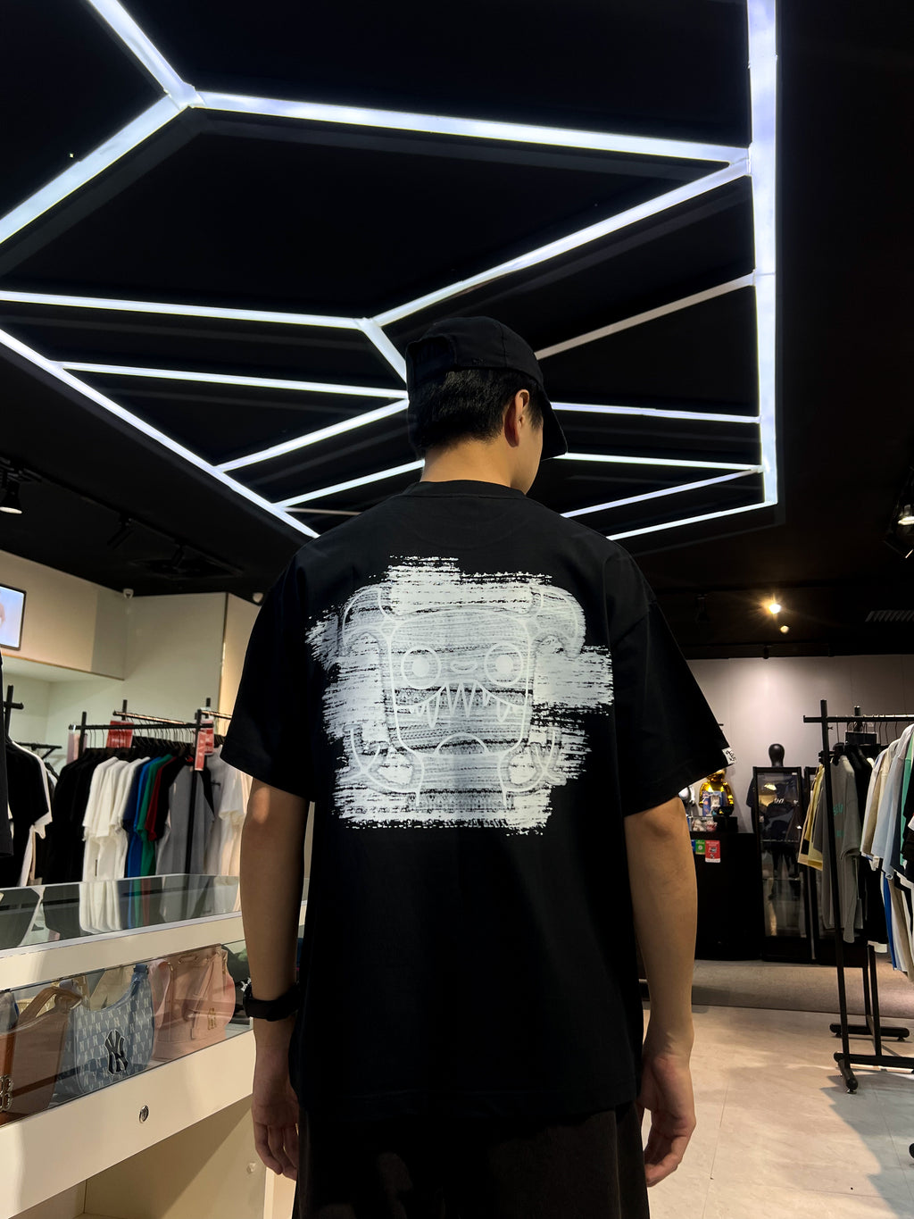 MINDLESS 002BK TEE BLACK