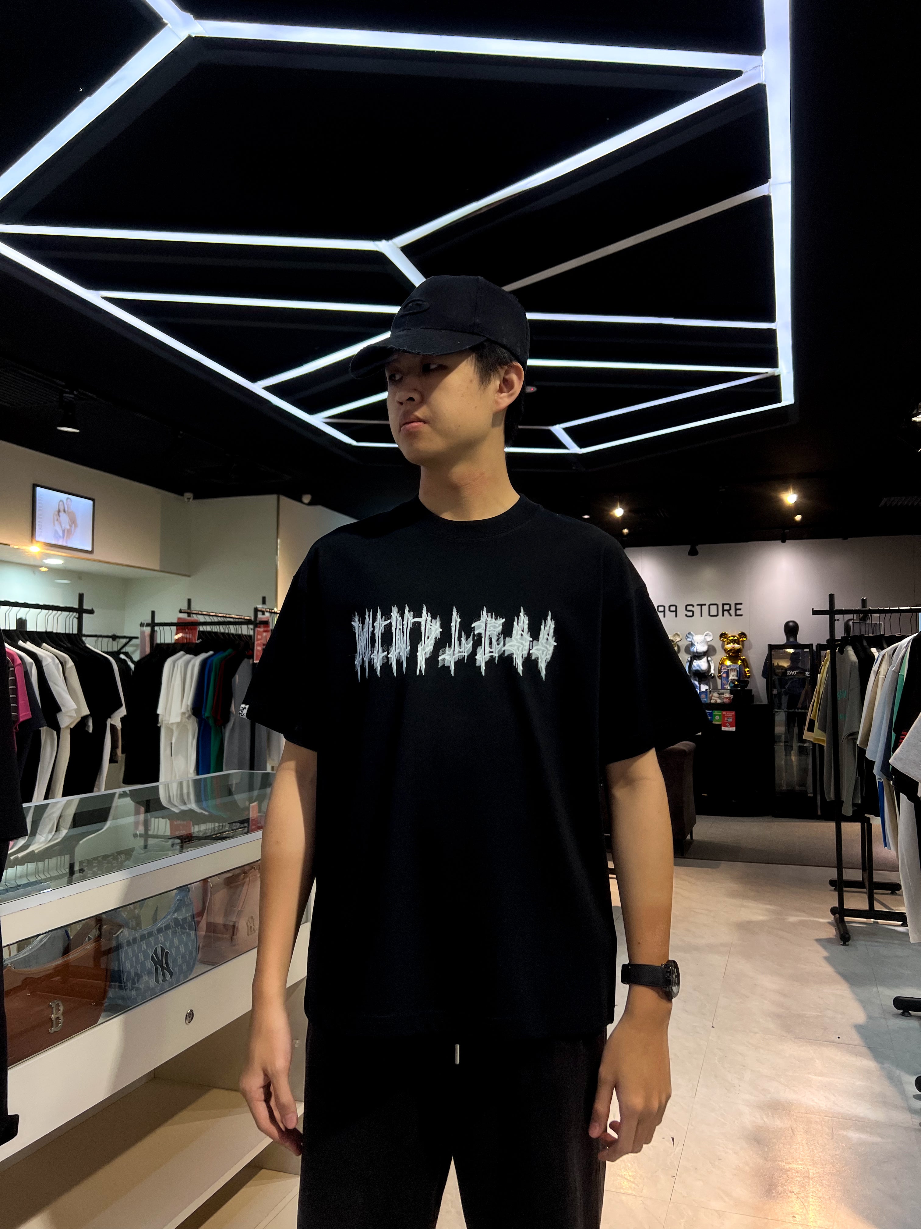 MINDLESS 007BK TEE BLACK