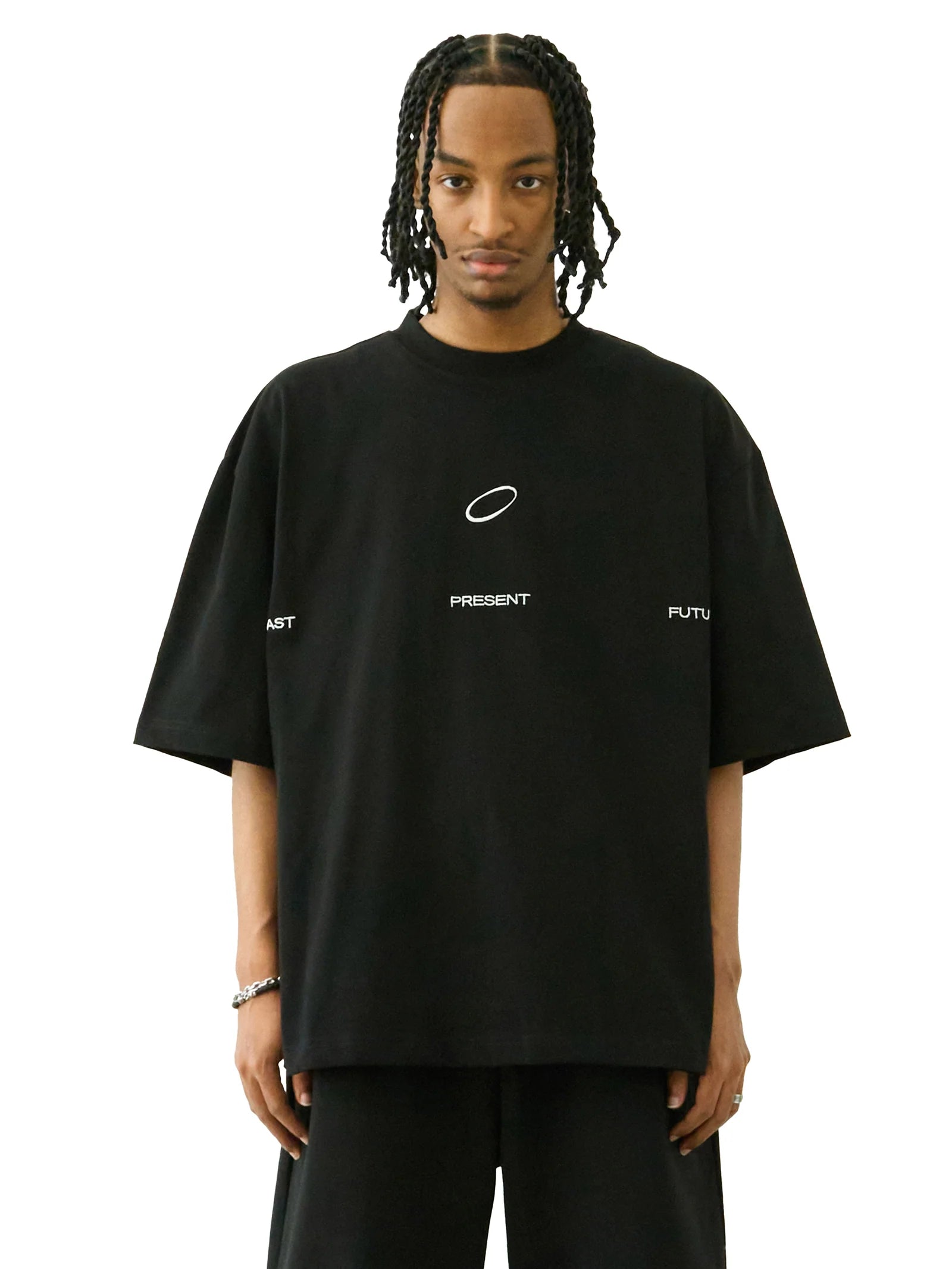 FUTUREKIND UNIVERSAL SHORT SLEEVE TEE (WHITE EMBROIDERY)