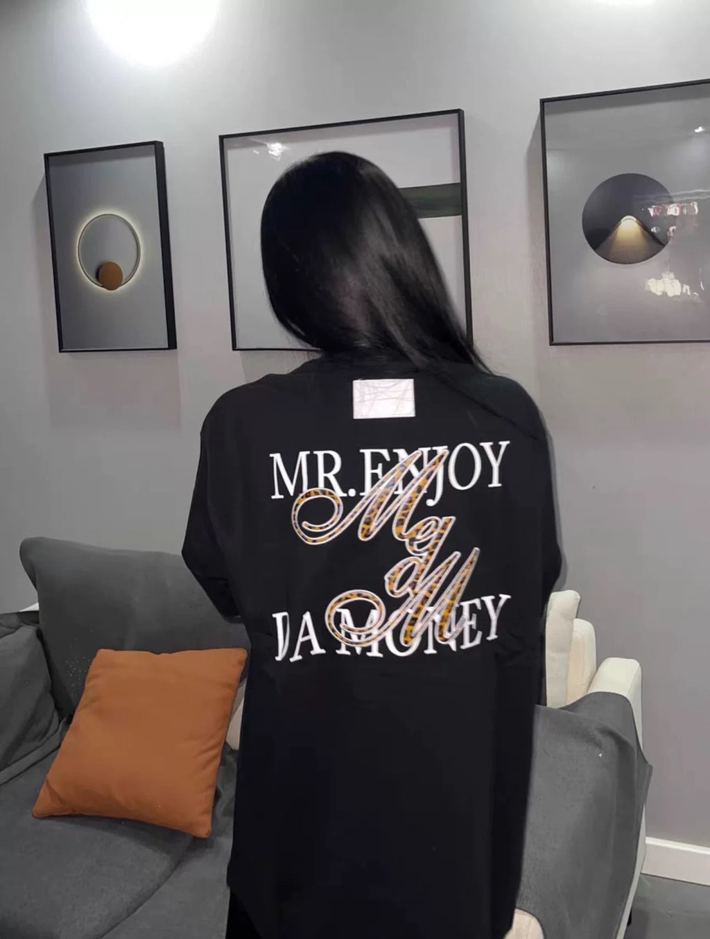 MEDM LEOPARD SKIN BLACK TEE