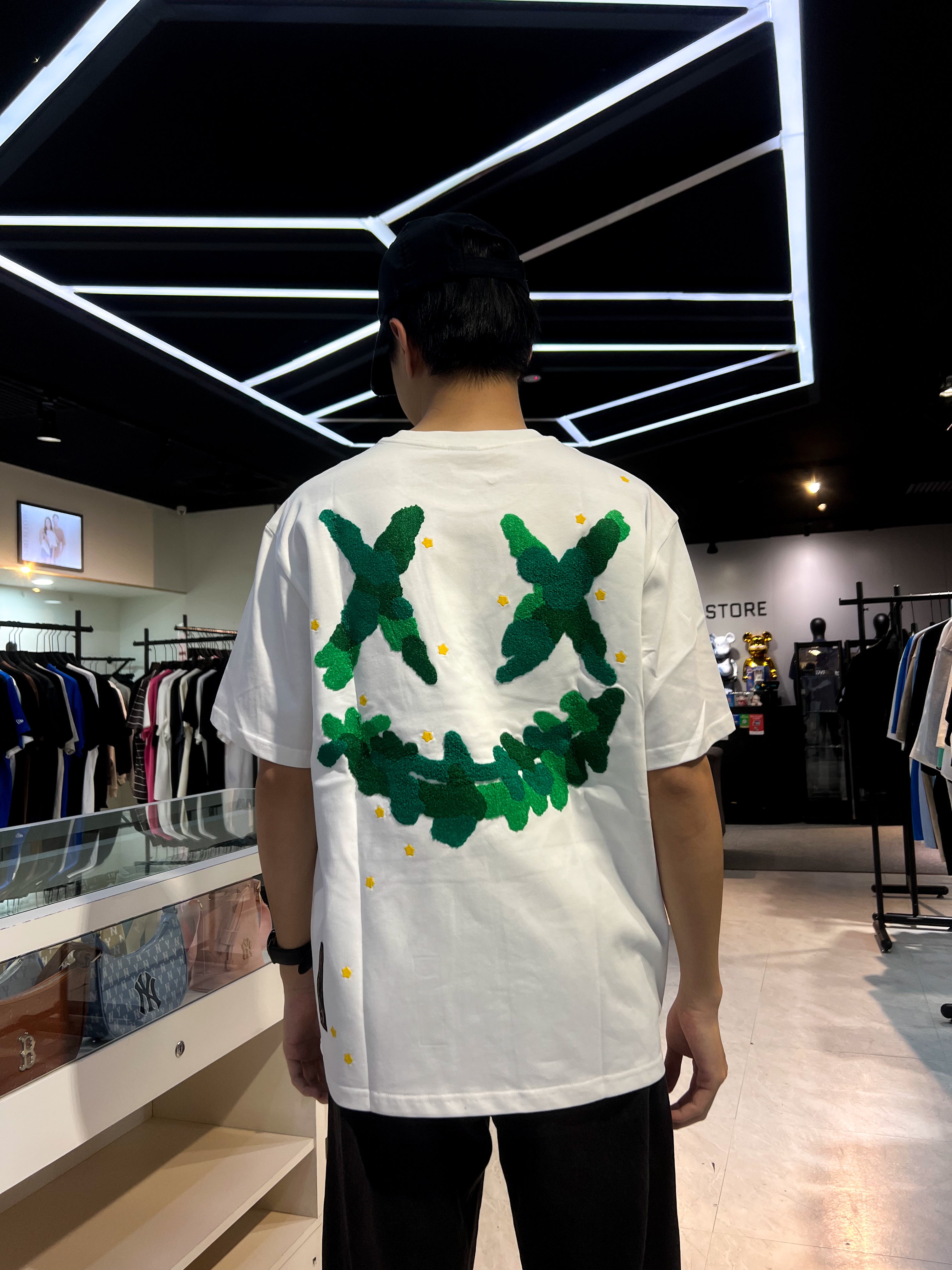 RICKYISCLOWN MAGICAL CHRISTMAS TREE CLOWN TEE WHITE