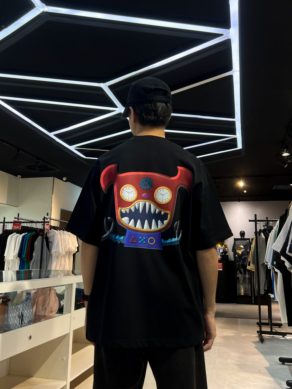 MINDLESS RED ROBOT LOGO TEE BLACK