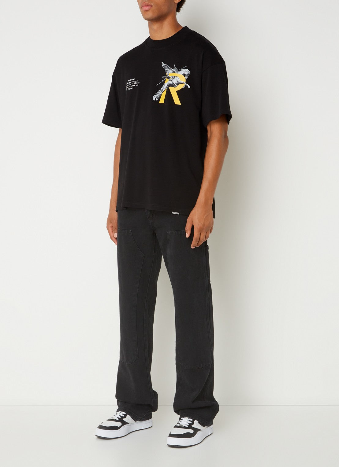 REPRESENT BLACK PEGASUS STANDING ON THE SHOULDER TEE