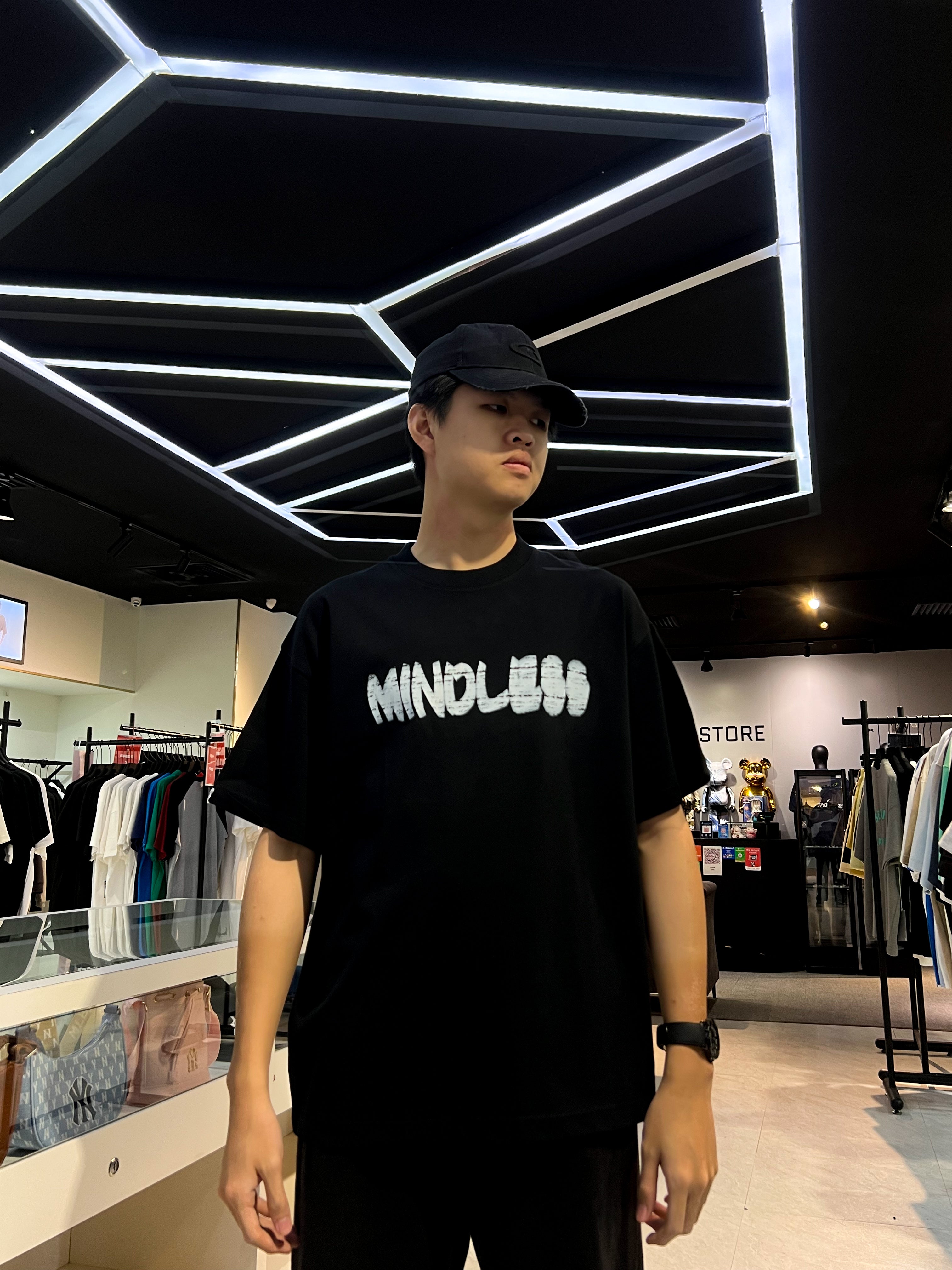 MINDLESS 002BK TEE BLACK