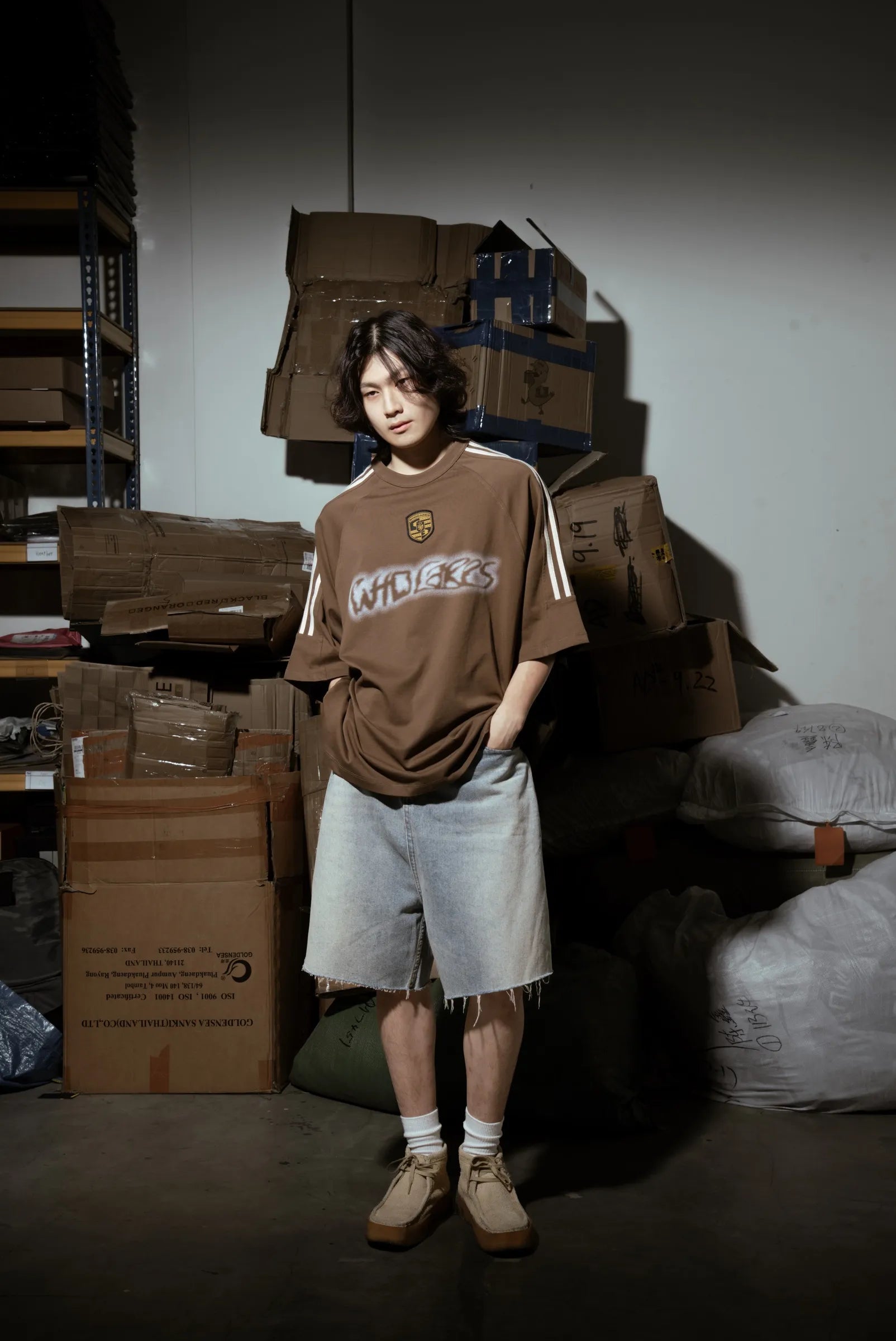 WHOCARES DISTORTED LOGO TEE CHOCLATE