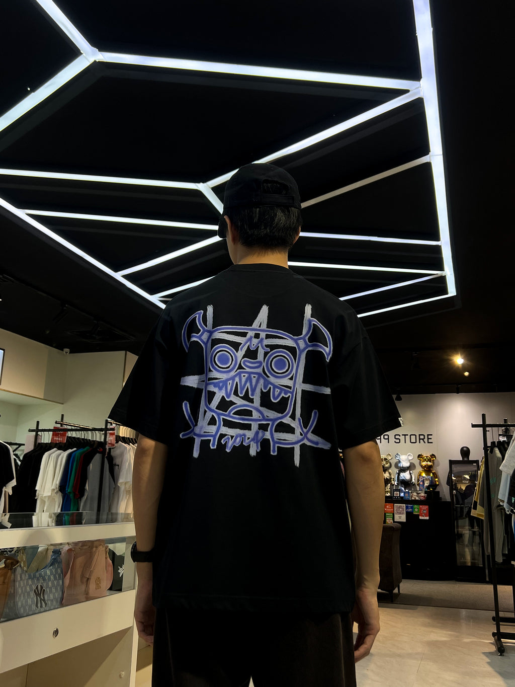 MINDLESS 006BK TEE BLACK