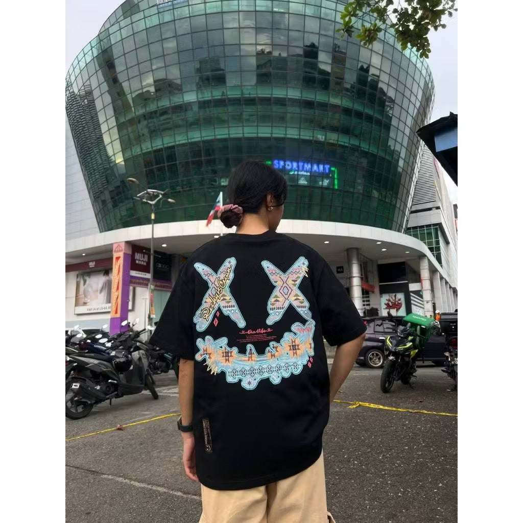 RICKYISCLOWN BLUE BOHO EMBROIDERY BLACK TEE
