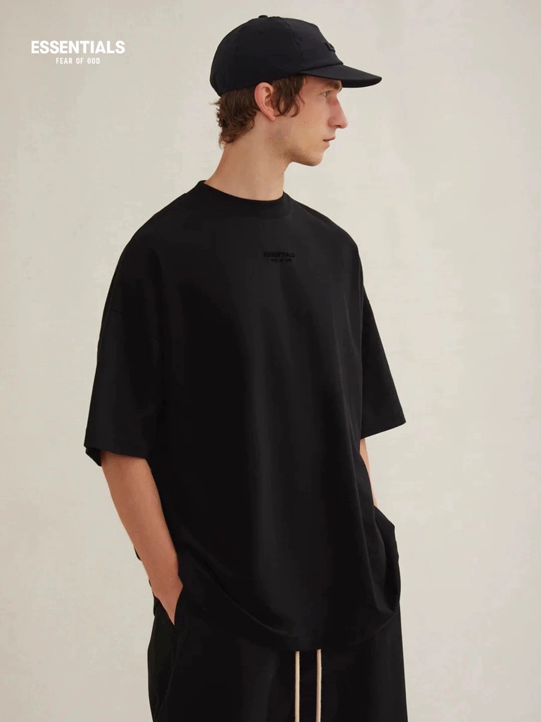 ESS FW23 Small Logo Tee Collection Black