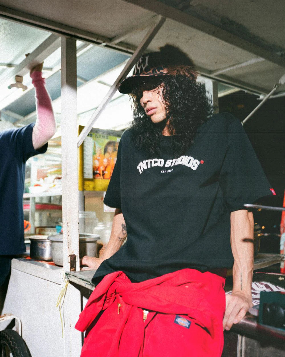 TNTCO STUDIOS TEE BLACK