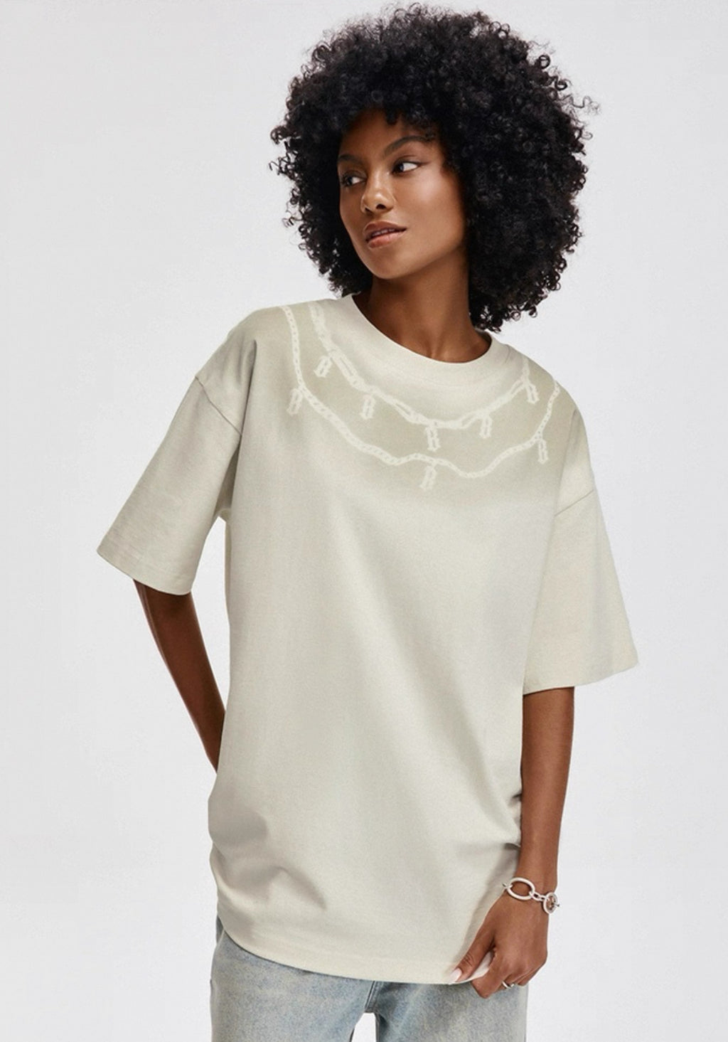 BONELESS CHAINS PRINTED CREAM WHITE TEE