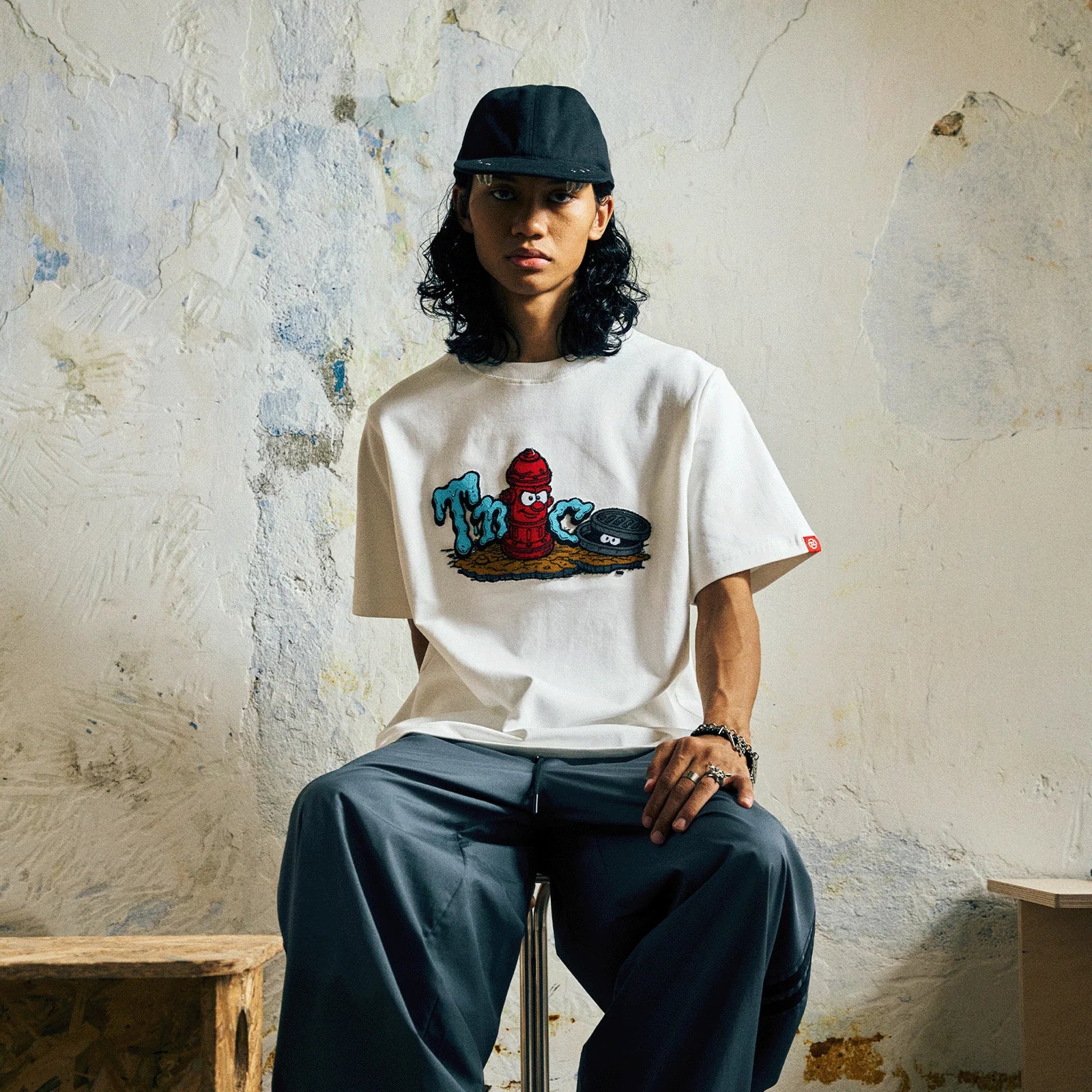 TNTCO FIRE HYDRANT WHITE TEE