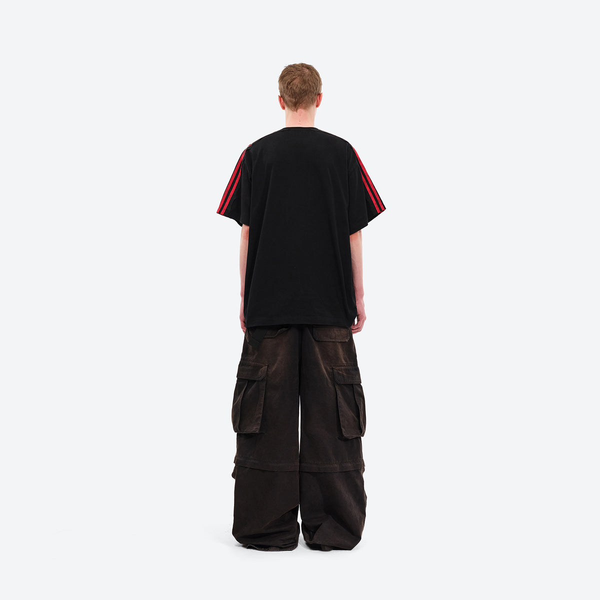 4-Stripe Loose-fit T-shirt BLACK