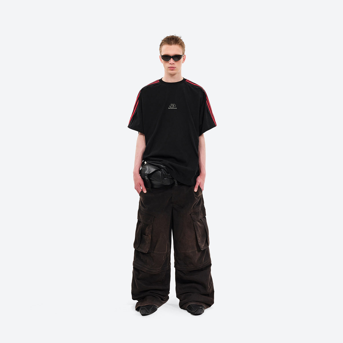 4-Stripe Loose-fit T-shirt BLACK