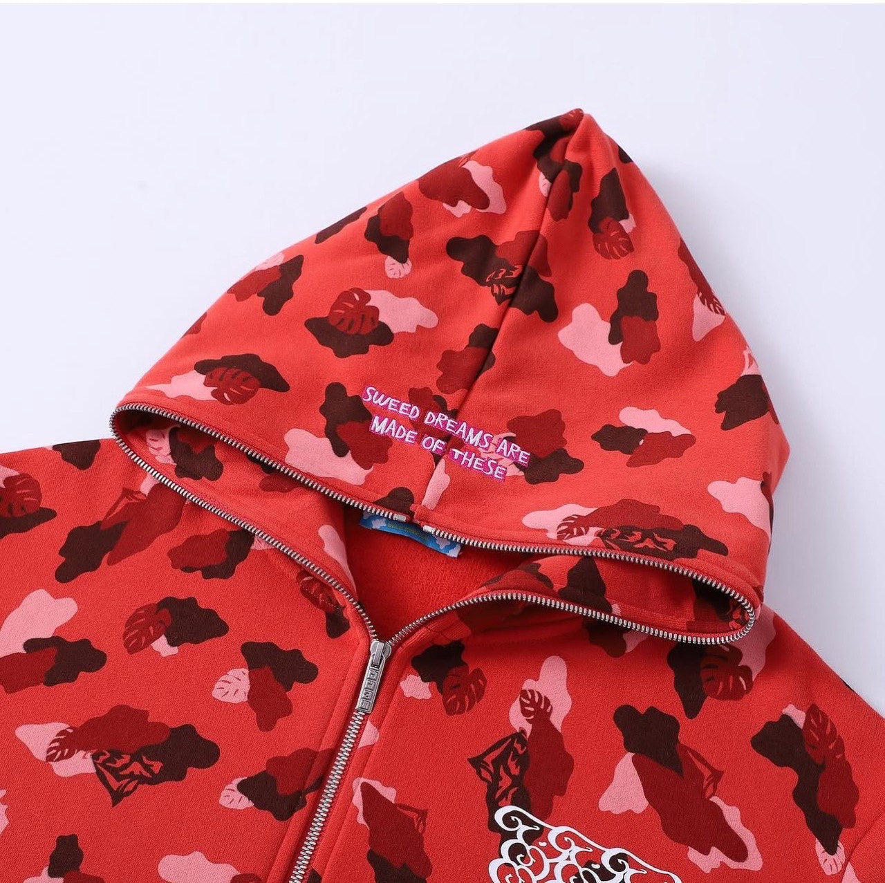 SWEED CAMO ZIP UP HOODIE RED