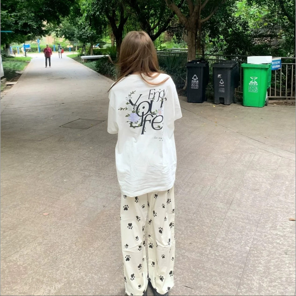 MEDM ENJOY YOUR LIFE WHITE FLOWER EMBROIDERY WHITE TEE