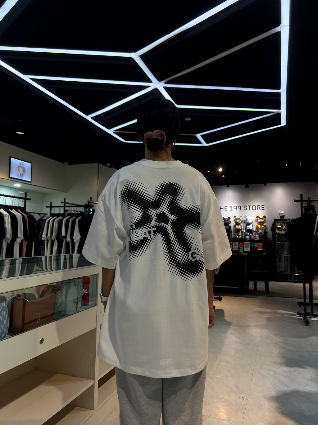 GOAT BIAR LAMBAT ASAL GOAT TEE WHITE
