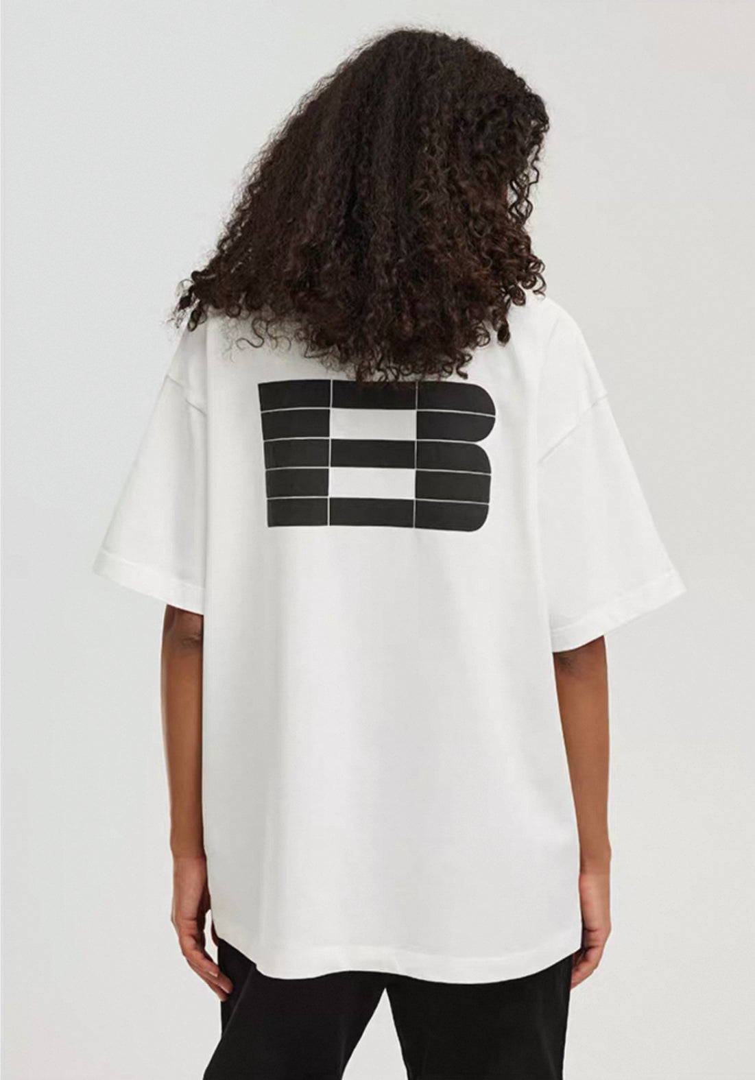 BONELESS ICONIC LOGO WHITE T SHIRT