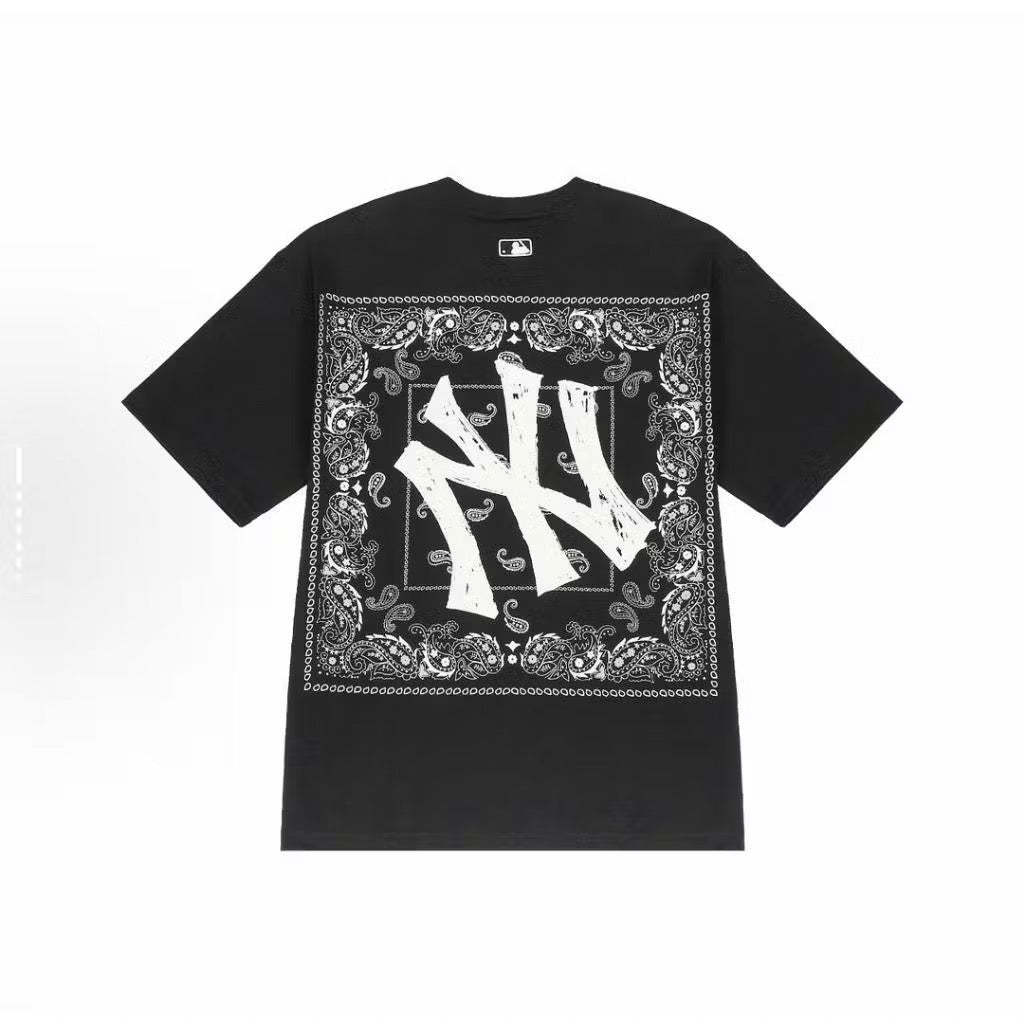 MLB SQUARE MONOGRAM WHITE LOGO BLACK TEE