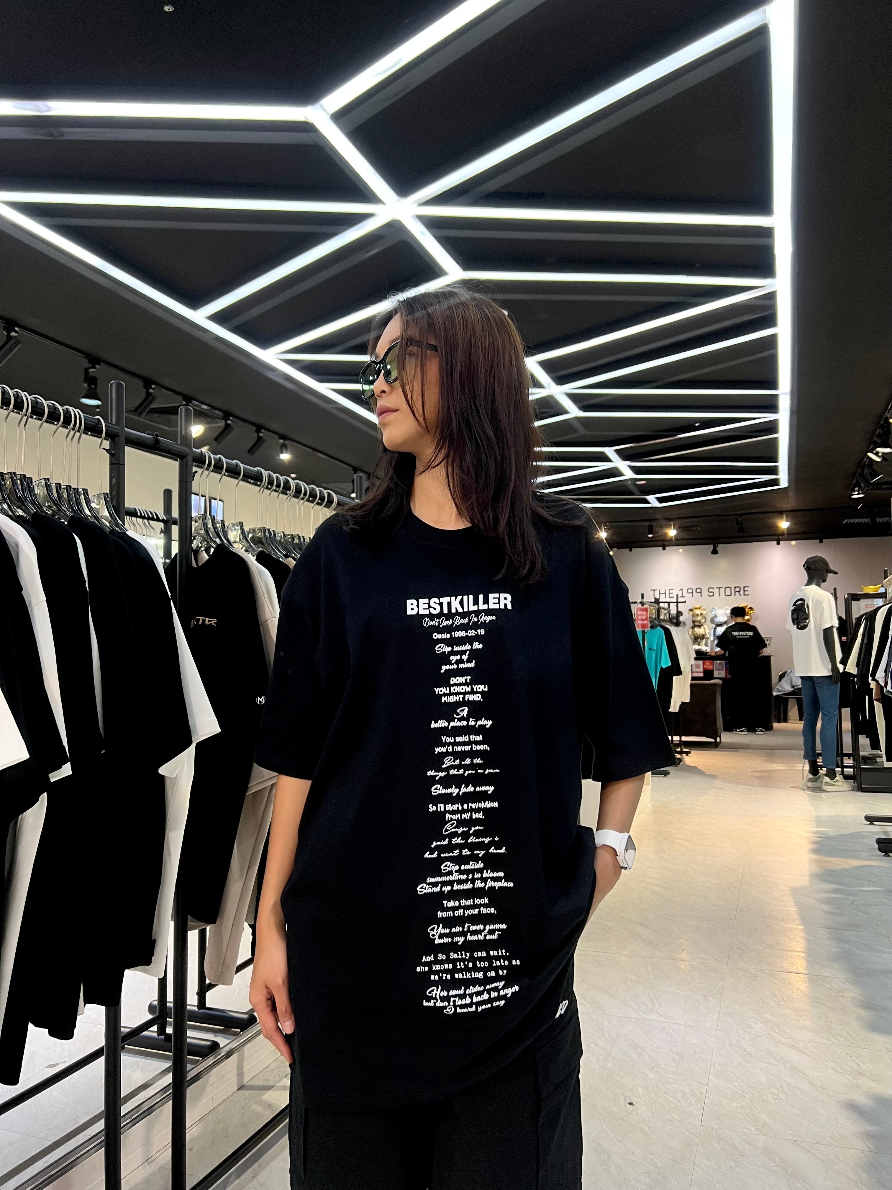 BTK MIDDLE WORDS TEE BLACK