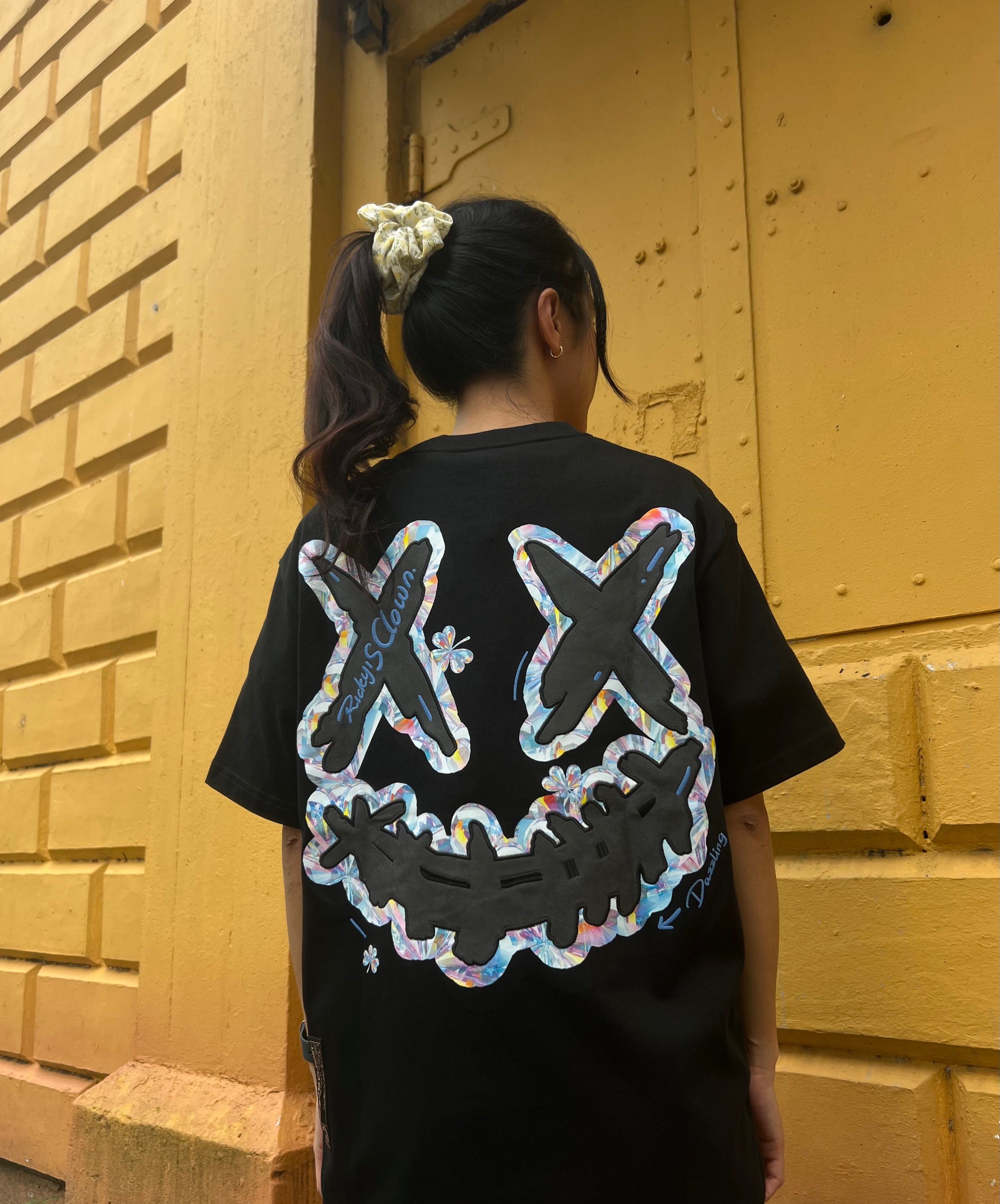 RICKYISCLOWN CRSYTAL DIAMOND EMBROIDERY BLACK TEE