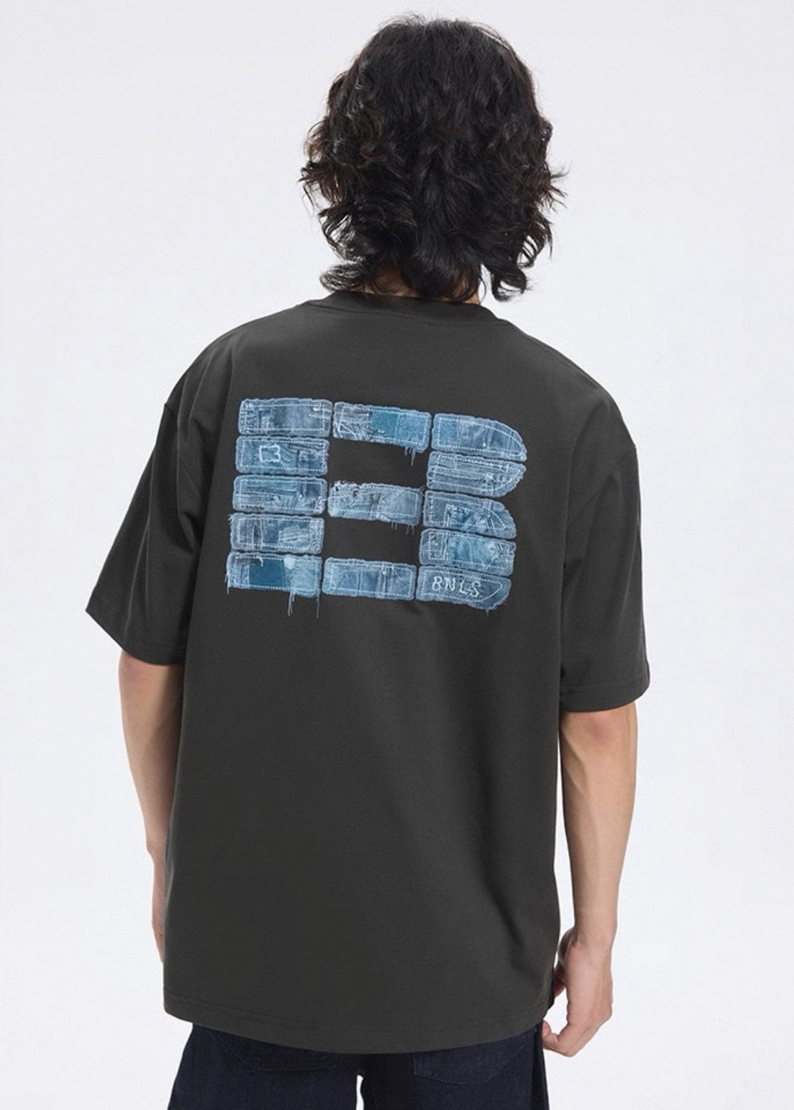 BONELESS JEANS EMBROIDERED TEE BLACK