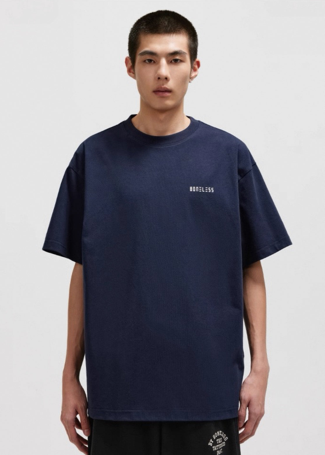 BONELESS GRAPHIC COORDINATE TEE NAVY