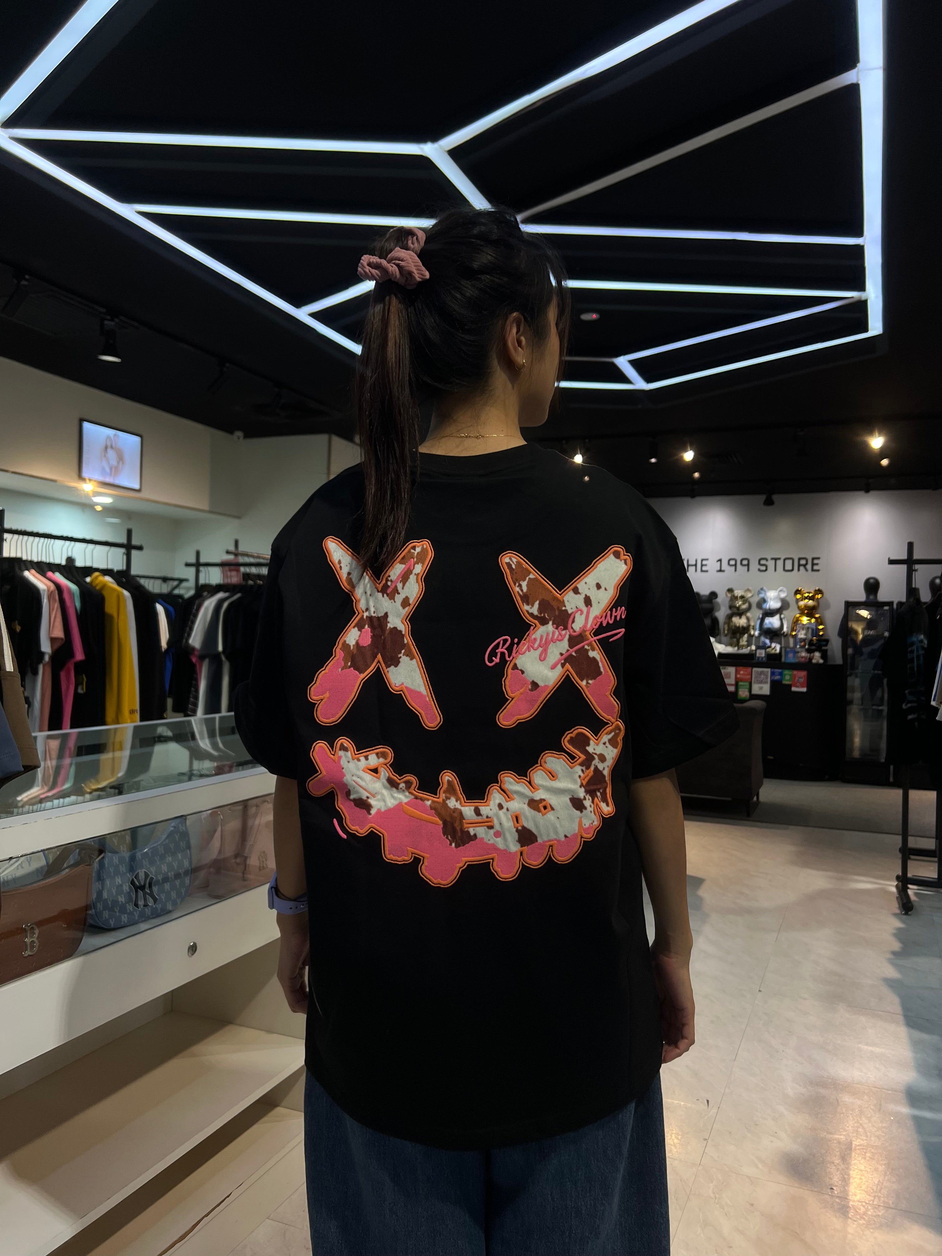RICKYISCLOWN POCKET COW TEXTURED CLOWN TEE BLACK