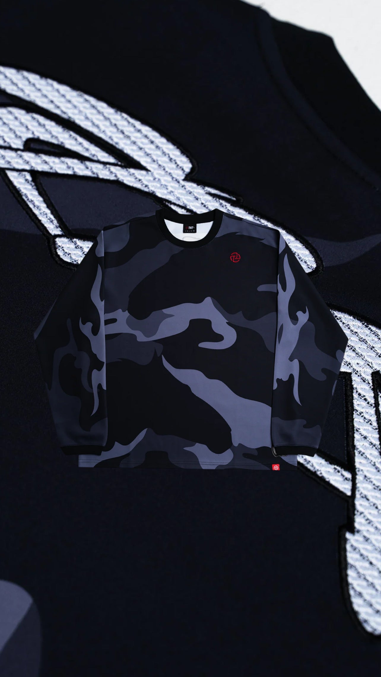 TNTCO CAMO HORSE L/S TEE BLACK CAMOUFLAGE