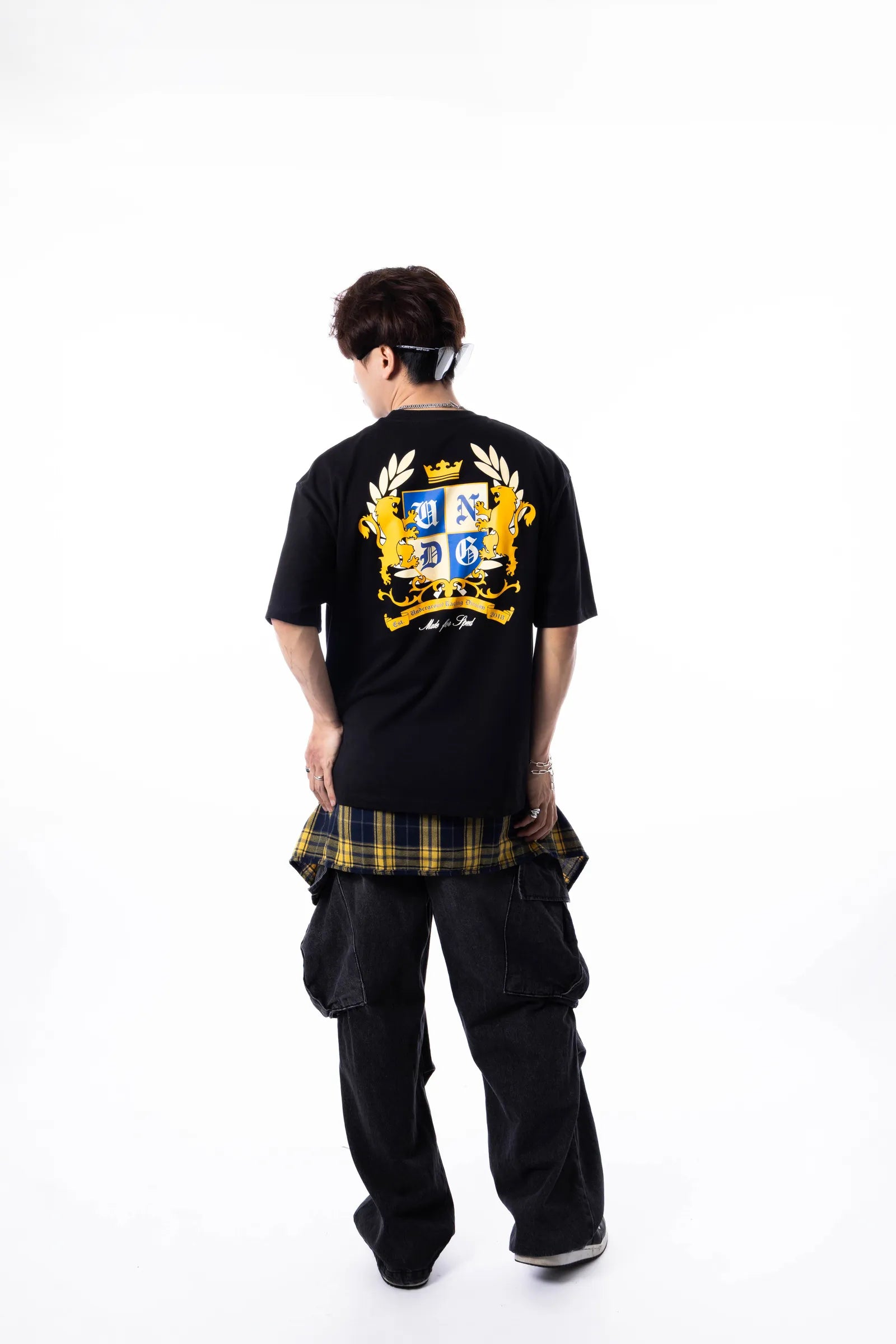 UNDG CREST ARCHIVE TEE BLACK/BLUE