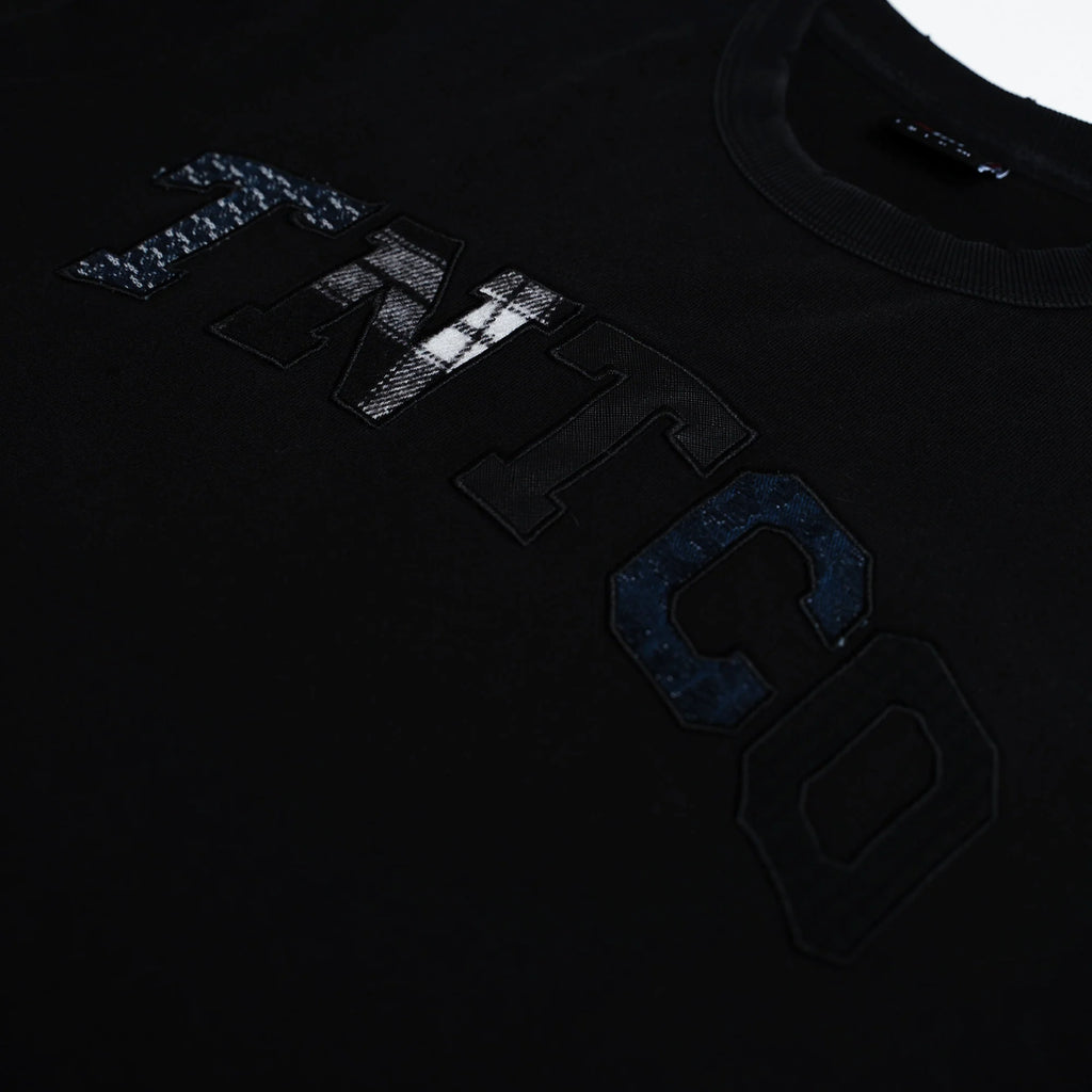 TNTCO PATCHED LOGO 02 TEE BLACK