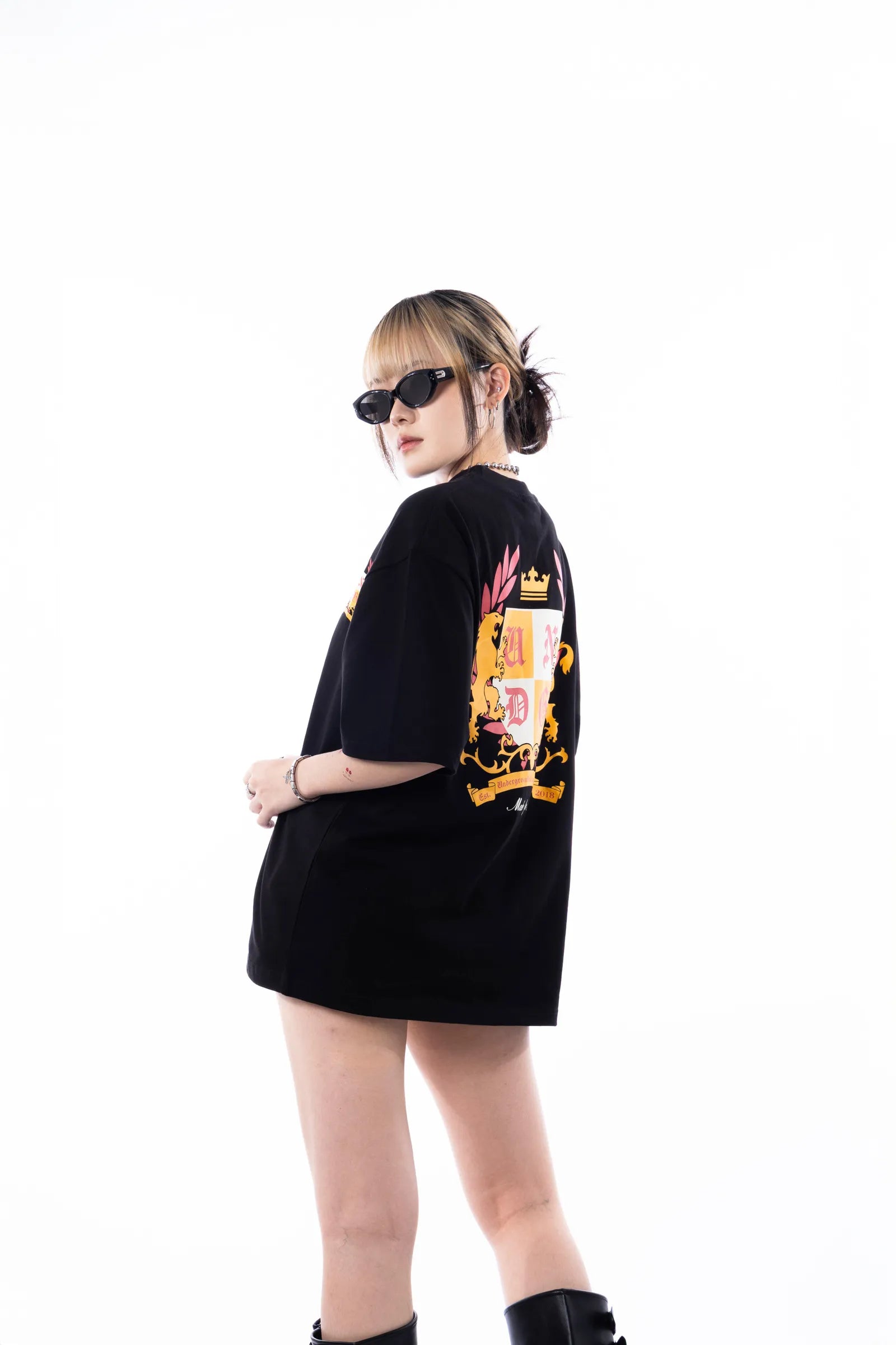 UNDG CREST ARCHIVE TEE BLACK/RED