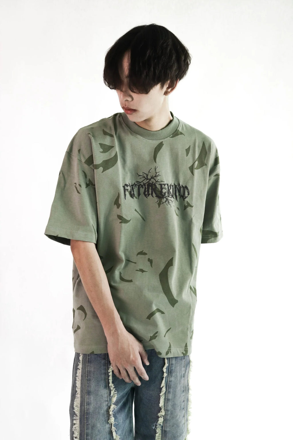 FUTURE KIND TIME CRACK ESSENTIAL GREEN TEE